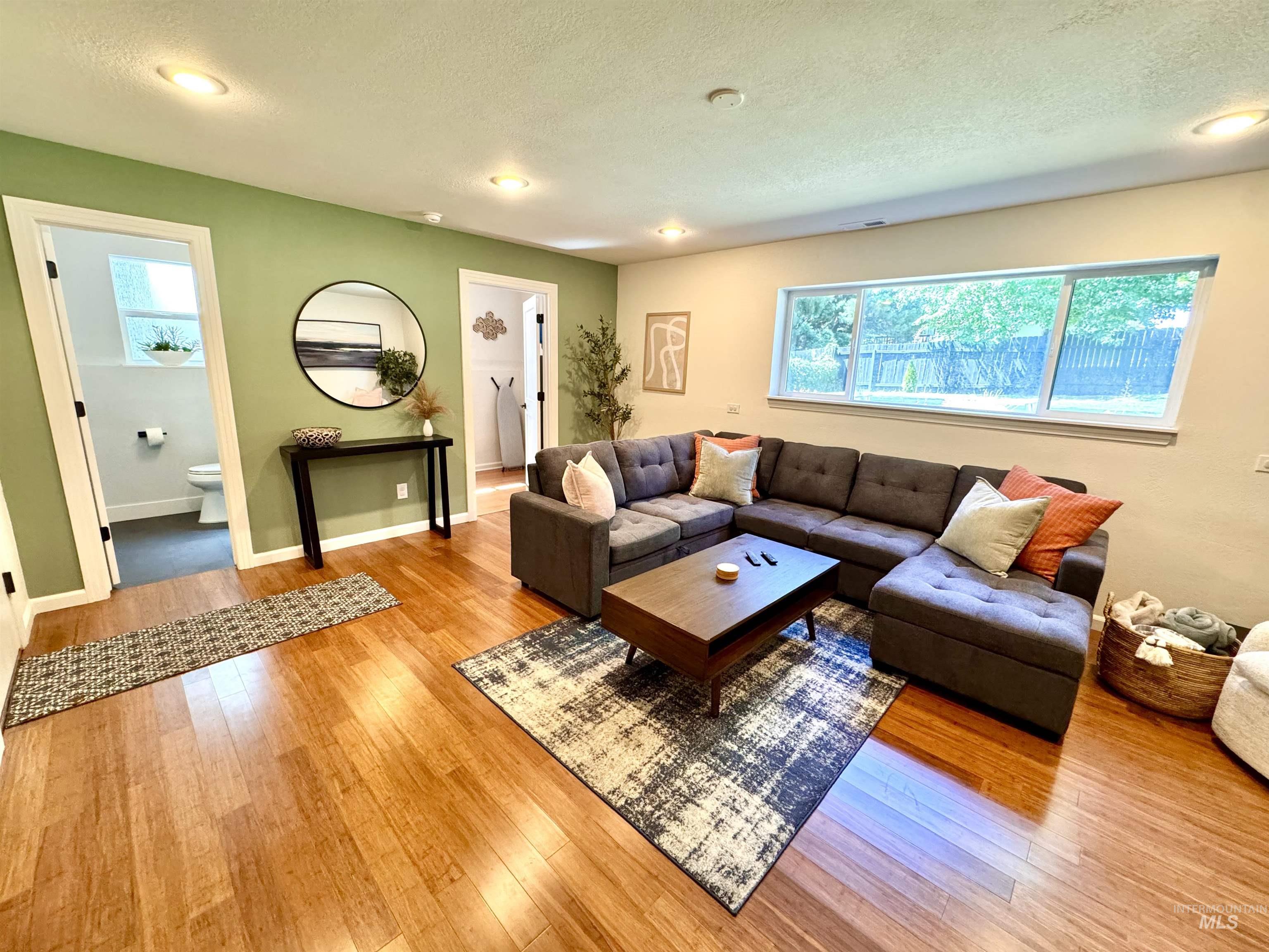 3110 E Stone Point Dr, Boise, Idaho 83712, 4 Bedrooms, 2.5 Bathrooms, Residential For Sale, Price $869,999, 98965320