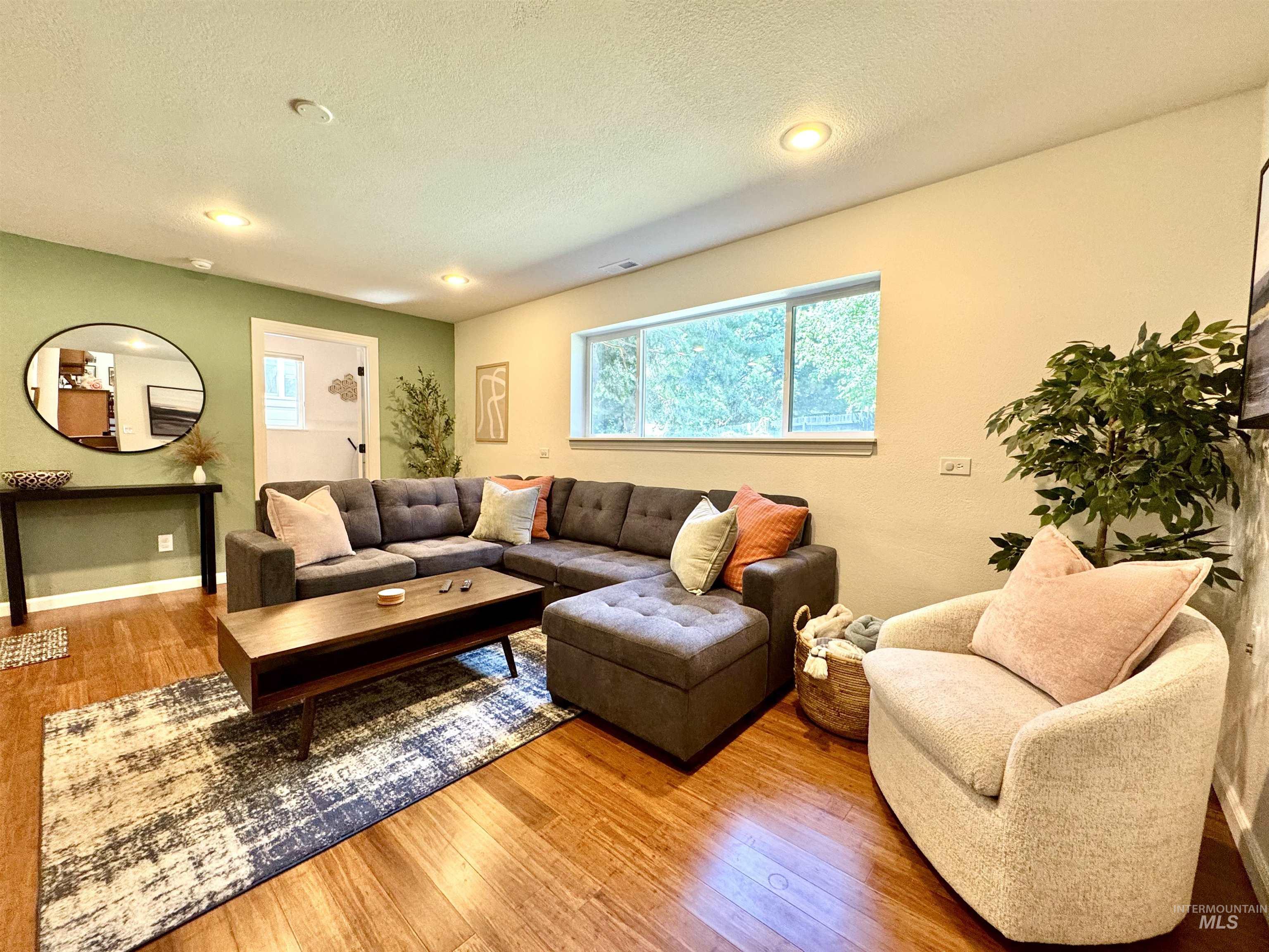 3110 E Stone Point Dr, Boise, Idaho 83712, 4 Bedrooms, 2.5 Bathrooms, Residential For Sale, Price $869,999, 98965320