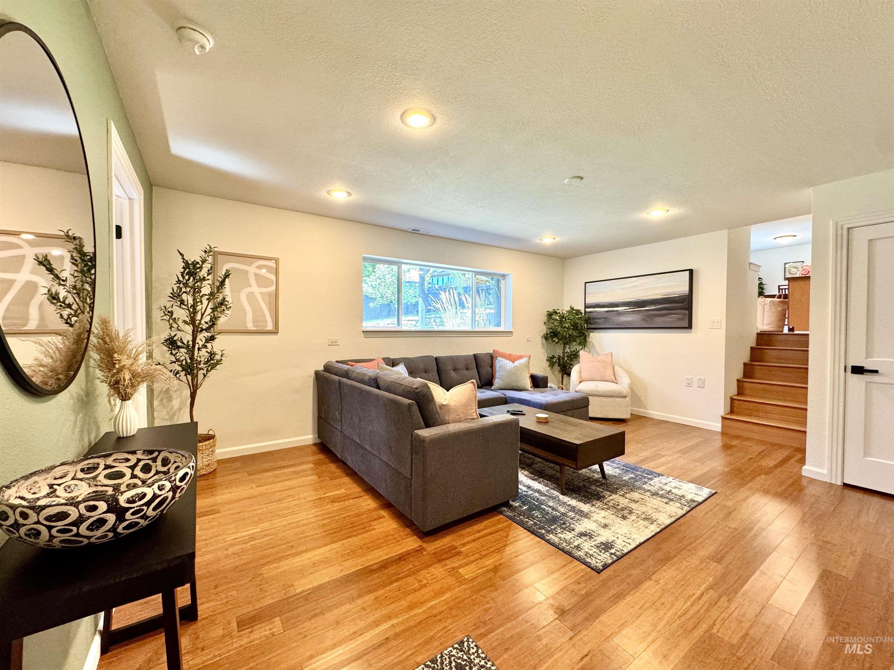 3110 E Stone Point Dr, Boise, Idaho 83712, 4 Bedrooms, 2.5 Bathrooms, Residential For Sale, Price $869,999, 98965320