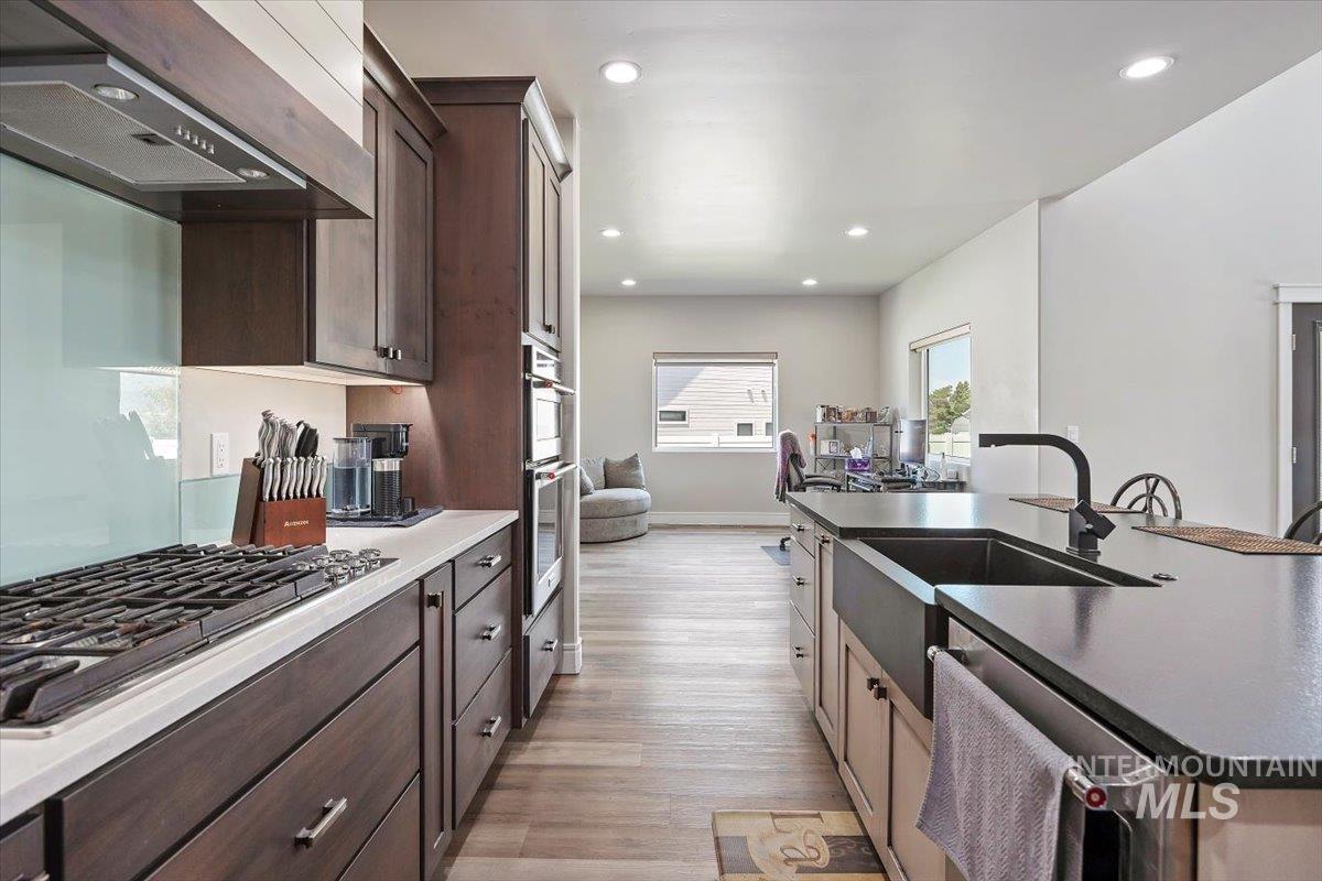 2971 Sunlight Rd, Twin Falls, Idaho 83301, 3 Bedrooms, 2.5 Bathrooms, Residential For Sale, Price $585,000, 98965321