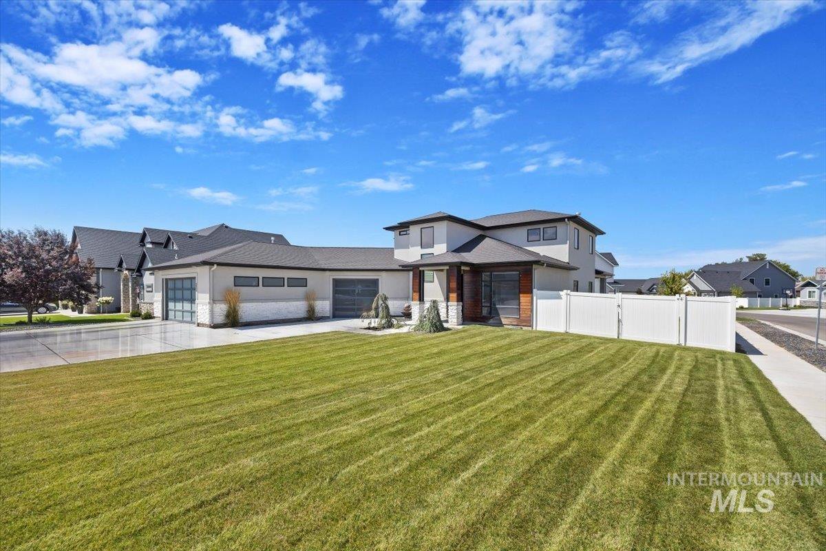 2971 Sunlight Rd, Twin Falls, Idaho 83301, 3 Bedrooms, 2.5 Bathrooms, Residential For Sale, Price $585,000, 98965321