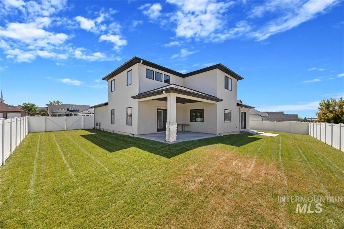 2971 Sunlight Rd, Twin Falls, Idaho 83301, 3 Bedrooms, 2.5 Bathrooms, Residential For Sale, Price $585,000, 98965321