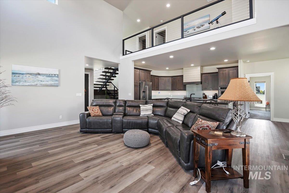 2971 Sunlight Rd, Twin Falls, Idaho 83301, 3 Bedrooms, 2.5 Bathrooms, Residential For Sale, Price $585,000, 98965321