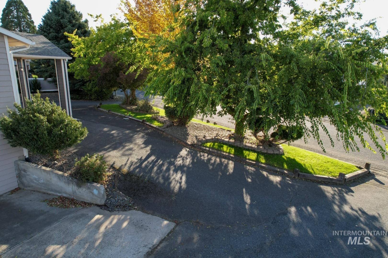 2635 27th st, Clarkston, Washington 99403, 5 Bedrooms, 2 Bathrooms, Residential For Sale, Price $475,000, 98965322