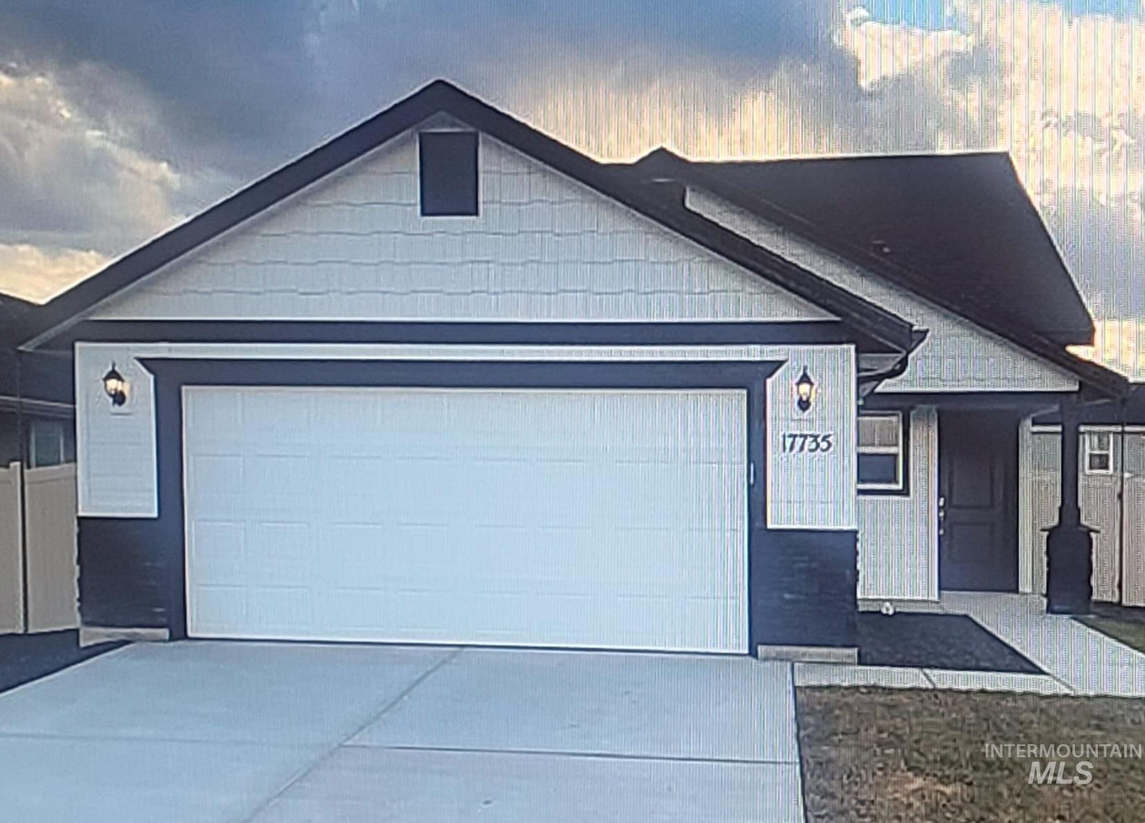 256 W Omphale St, Kuna, Idaho 83634, 3 Bedrooms, 2 Bathrooms, Residential For Sale, Price $368,990, 98965355