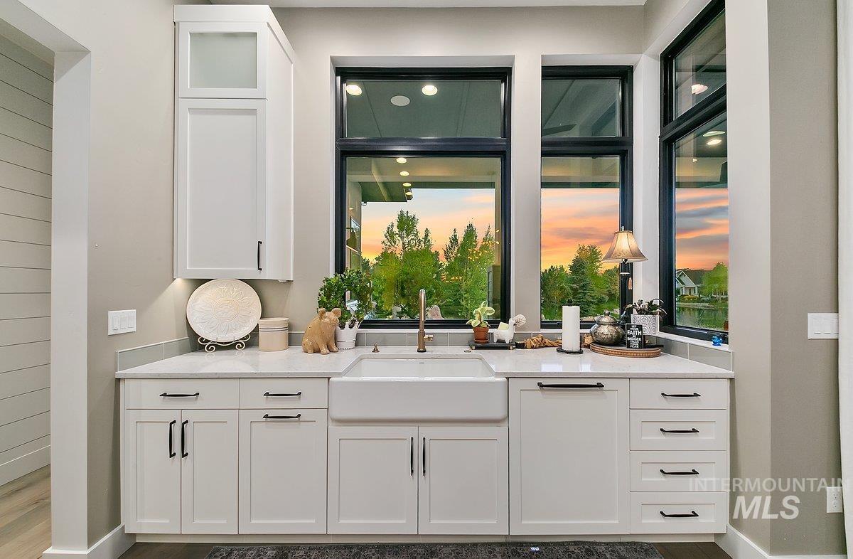 10205 Copperhead Lane, Caldwell, Idaho 83600, 3 Bedrooms, 3 Bathrooms, Residential For Sale, Price $1,395,000, 98965365