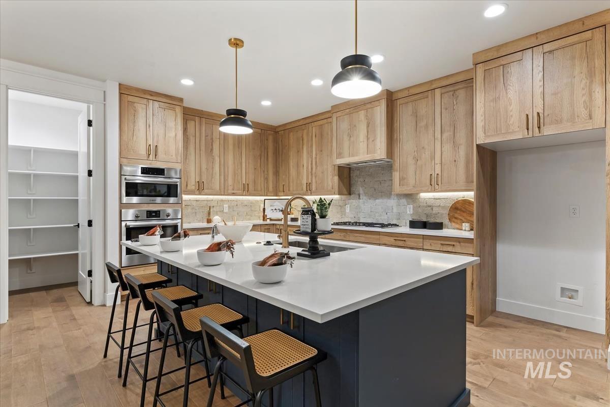 7232 E Merlin Hawk Ct., Nampa, Idaho 83686, 4 Bedrooms, 2.5 Bathrooms, Residential For Sale, Price $799,900, 98965369
