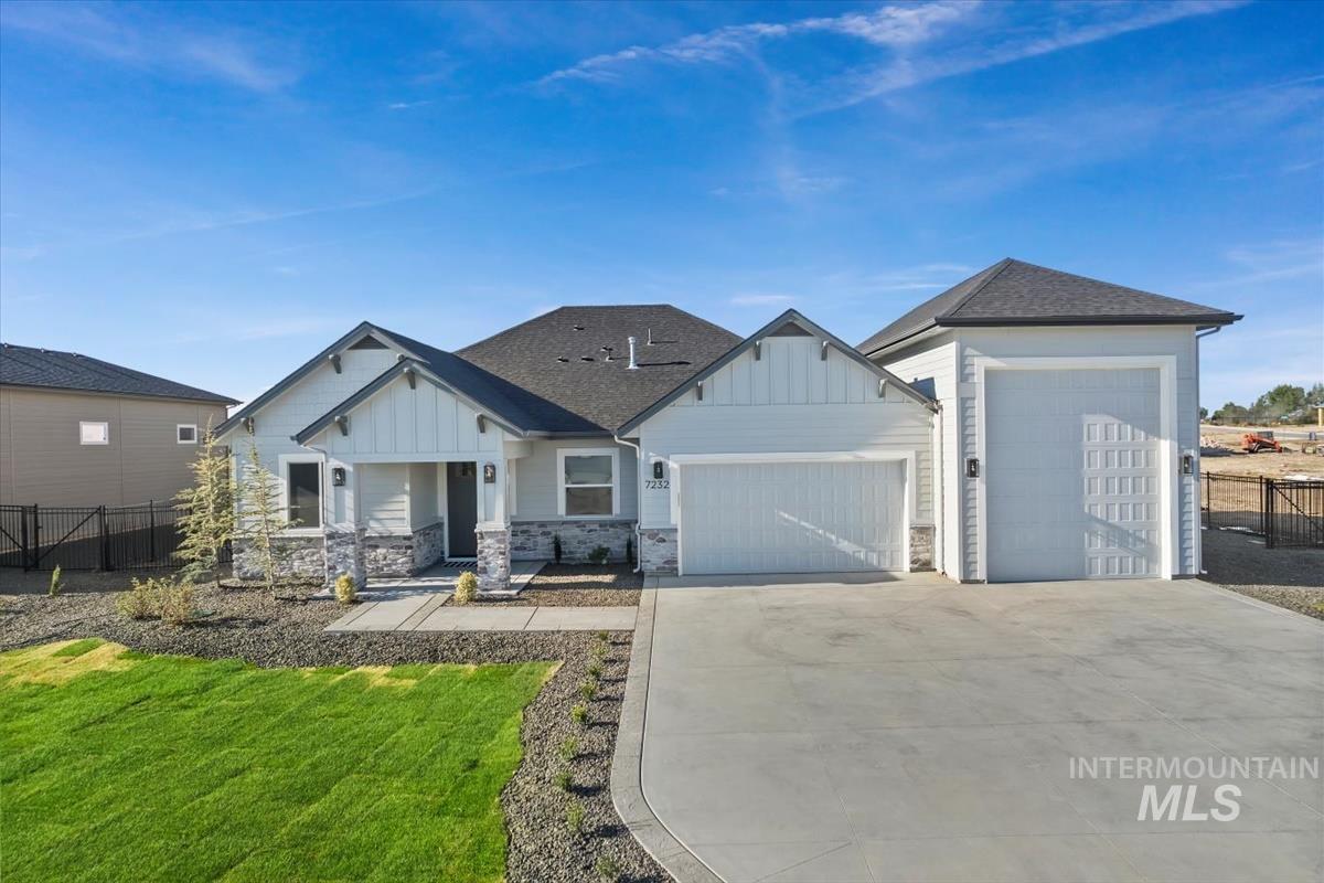 7232 E Merlin Hawk Ct., Nampa, Idaho 83686, 4 Bedrooms, 2.5 Bathrooms, Residential For Sale, Price $799,900, 98965369