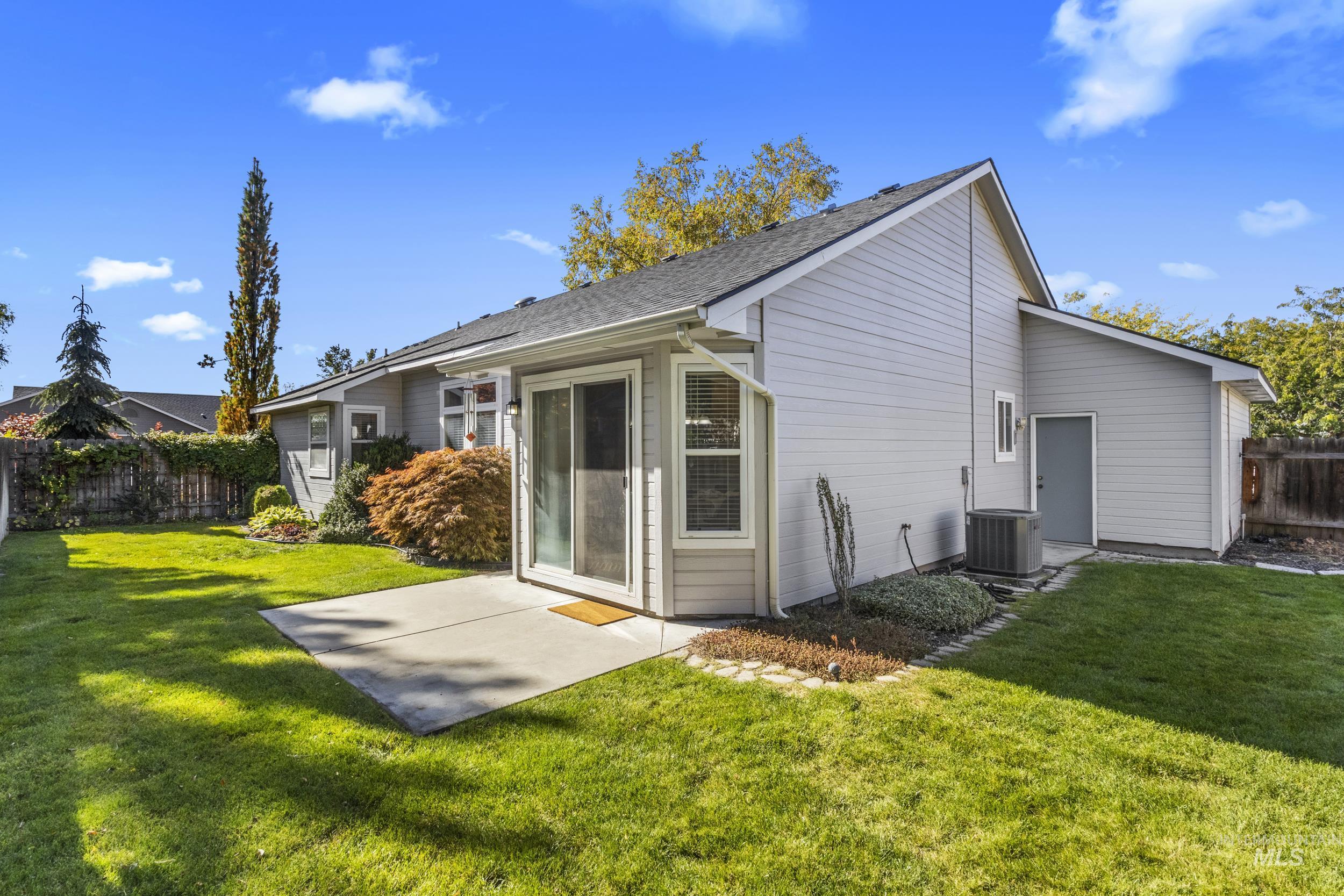1200 N Clara Ave, Meridian, Idaho 83642, 3 Bedrooms, 2 Bathrooms, Residential For Sale, Price $384,950, 98965393