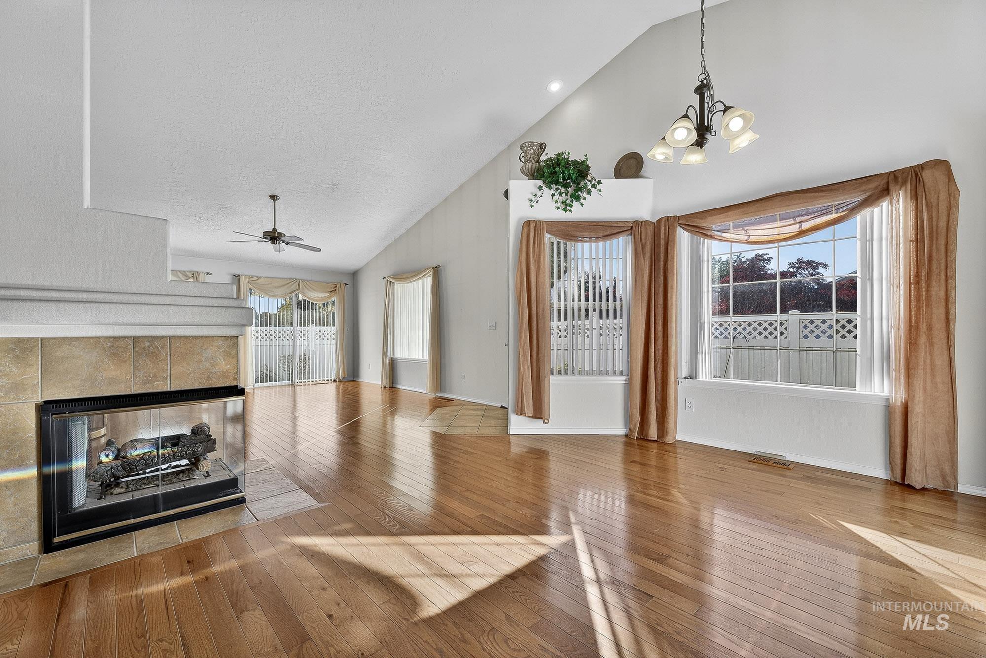 3289 W Fieldstream Lane, Meridian, Idaho 83646, 3 Bedrooms, 2 Bathrooms, Residential For Sale, Price $399,999, 98965395