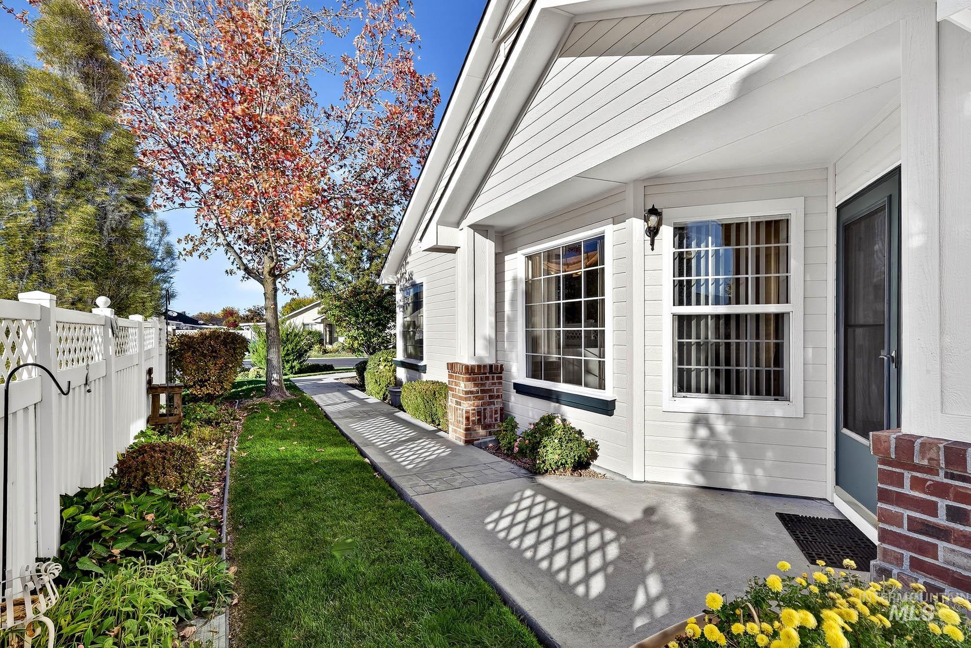 3289 W Fieldstream Lane, Meridian, Idaho 83646, 3 Bedrooms, 2 Bathrooms, Residential For Sale, Price $399,999, 98965395