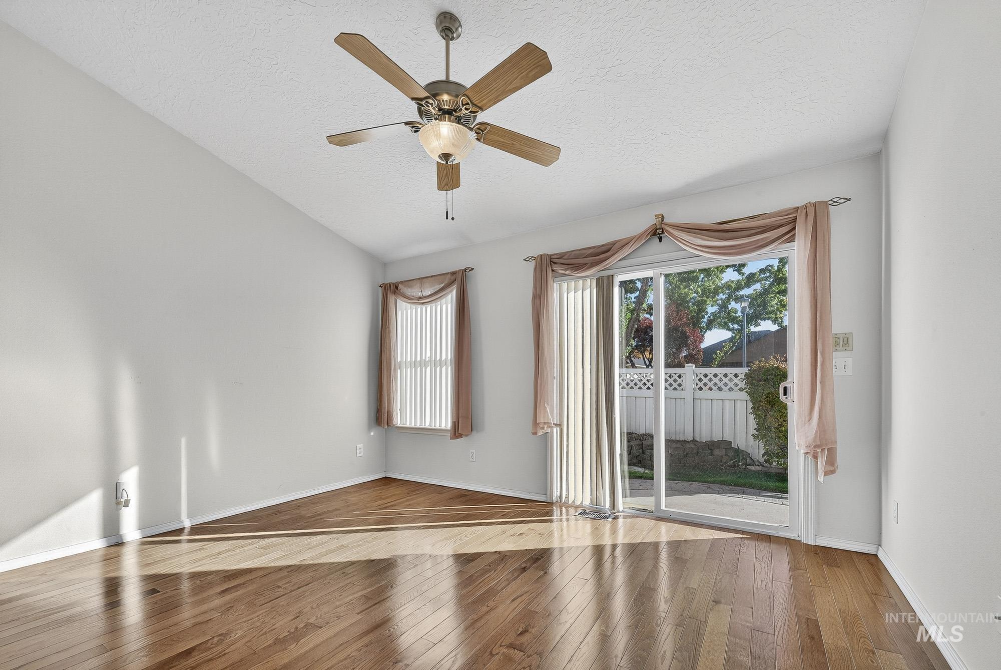 3289 W Fieldstream Lane, Meridian, Idaho 83646, 3 Bedrooms, 2 Bathrooms, Residential For Sale, Price $399,999, 98965395