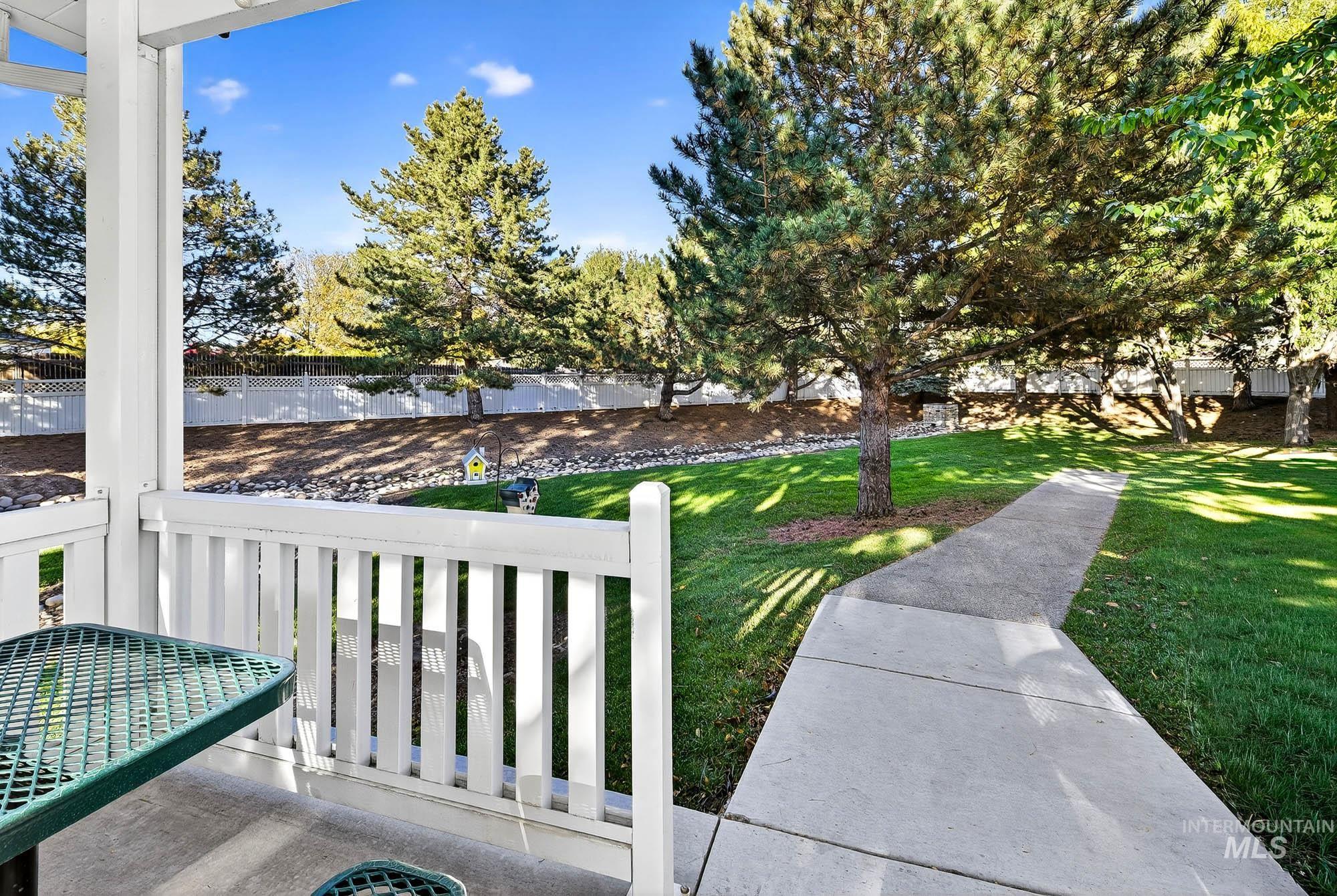 3289 W Fieldstream Lane, Meridian, Idaho 83646, 3 Bedrooms, 2 Bathrooms, Residential For Sale, Price $399,999, 98965395