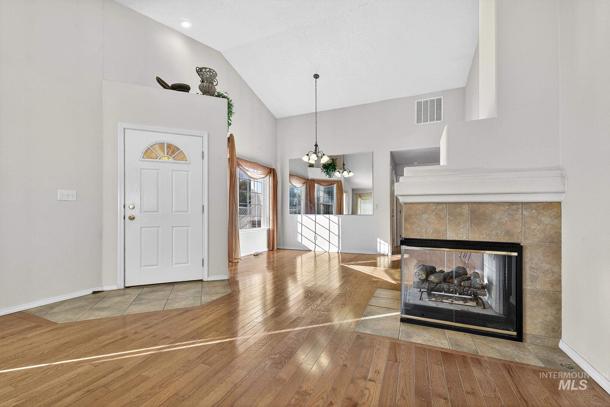 3289 W Fieldstream Lane, Meridian, Idaho 83646, 3 Bedrooms, 2 Bathrooms, Residential For Sale, Price $399,999, 98965395