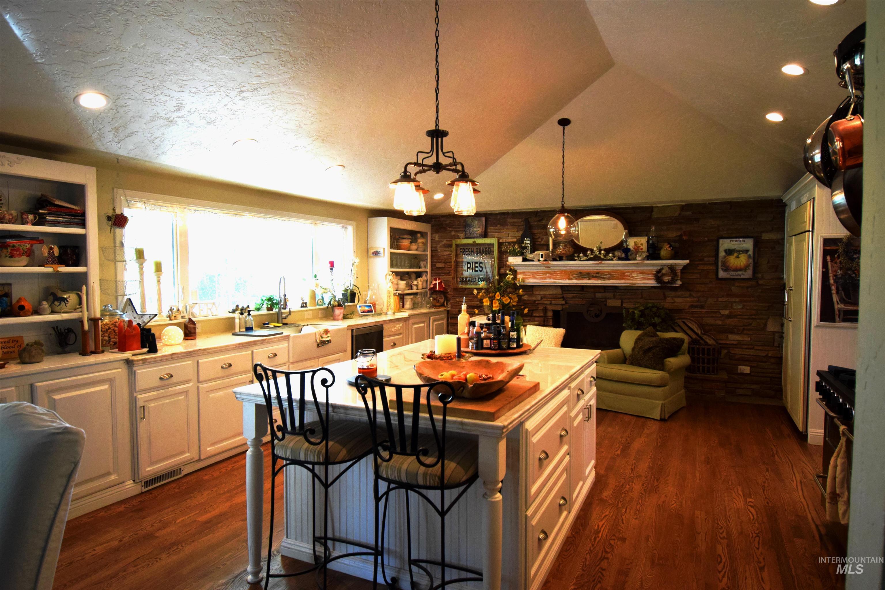 9325 W Wright St, Boise, Idaho 83709, 5 Bedrooms, 3 Bathrooms, Residential For Sale, Price $1,275,000, 98965410