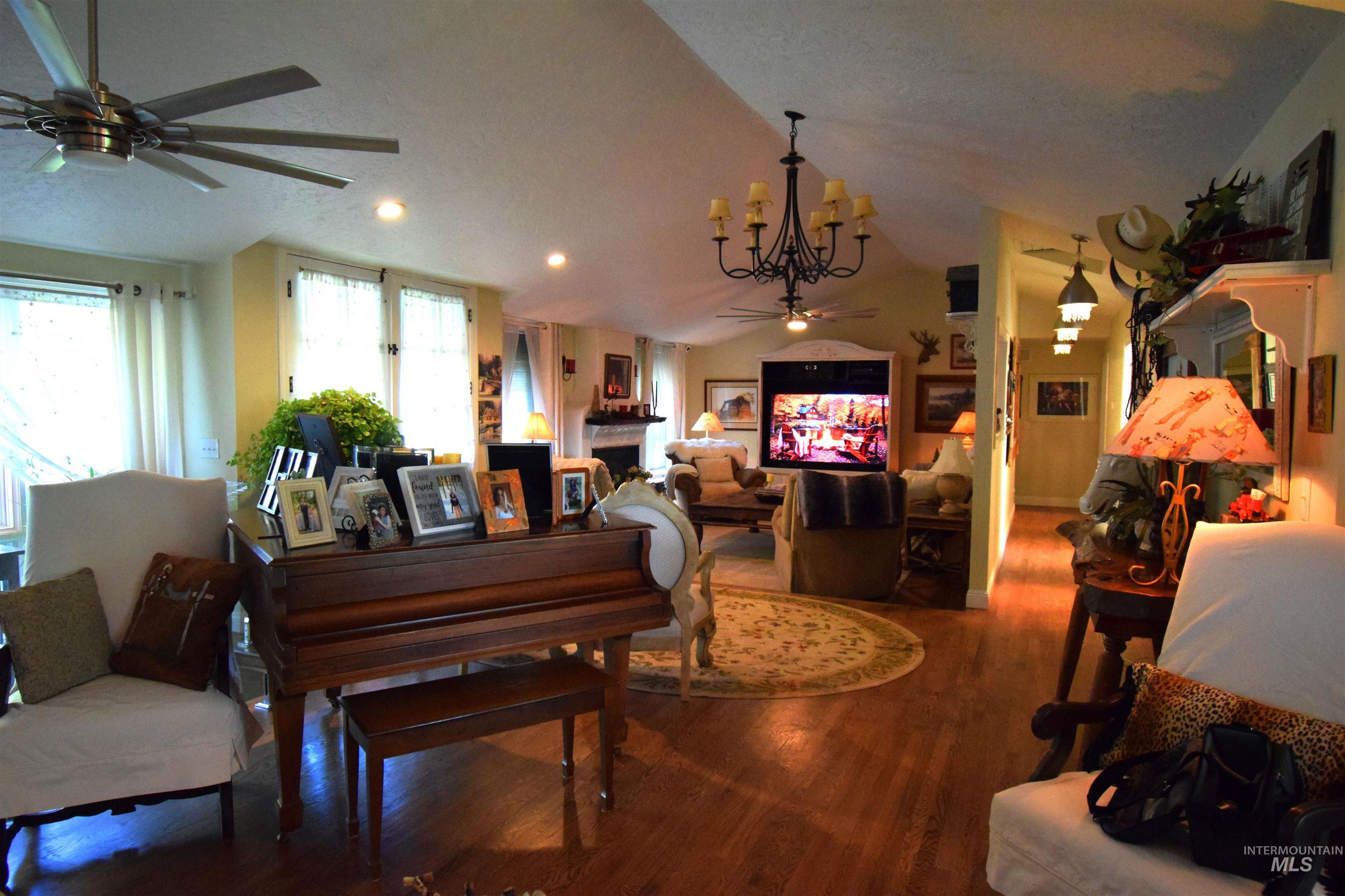 9325 W Wright St, Boise, Idaho 83709, 5 Bedrooms, 3 Bathrooms, Residential For Sale, Price $1,275,000, 98965410