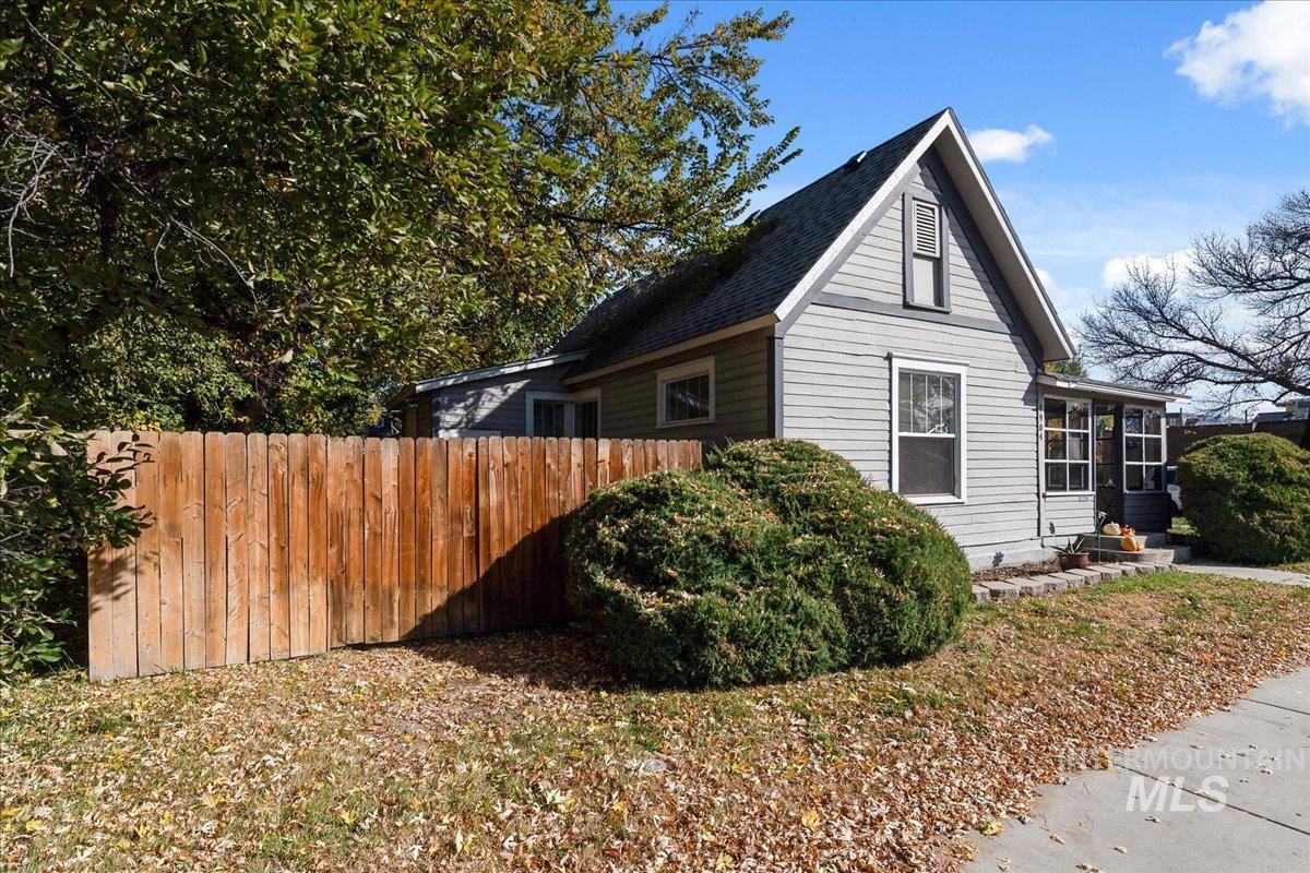 501 N 19th Street, Boise, Idaho 83702, 2 Bedrooms, 1 Bathroom, Residential For Sale, Price $349,000, 98965414