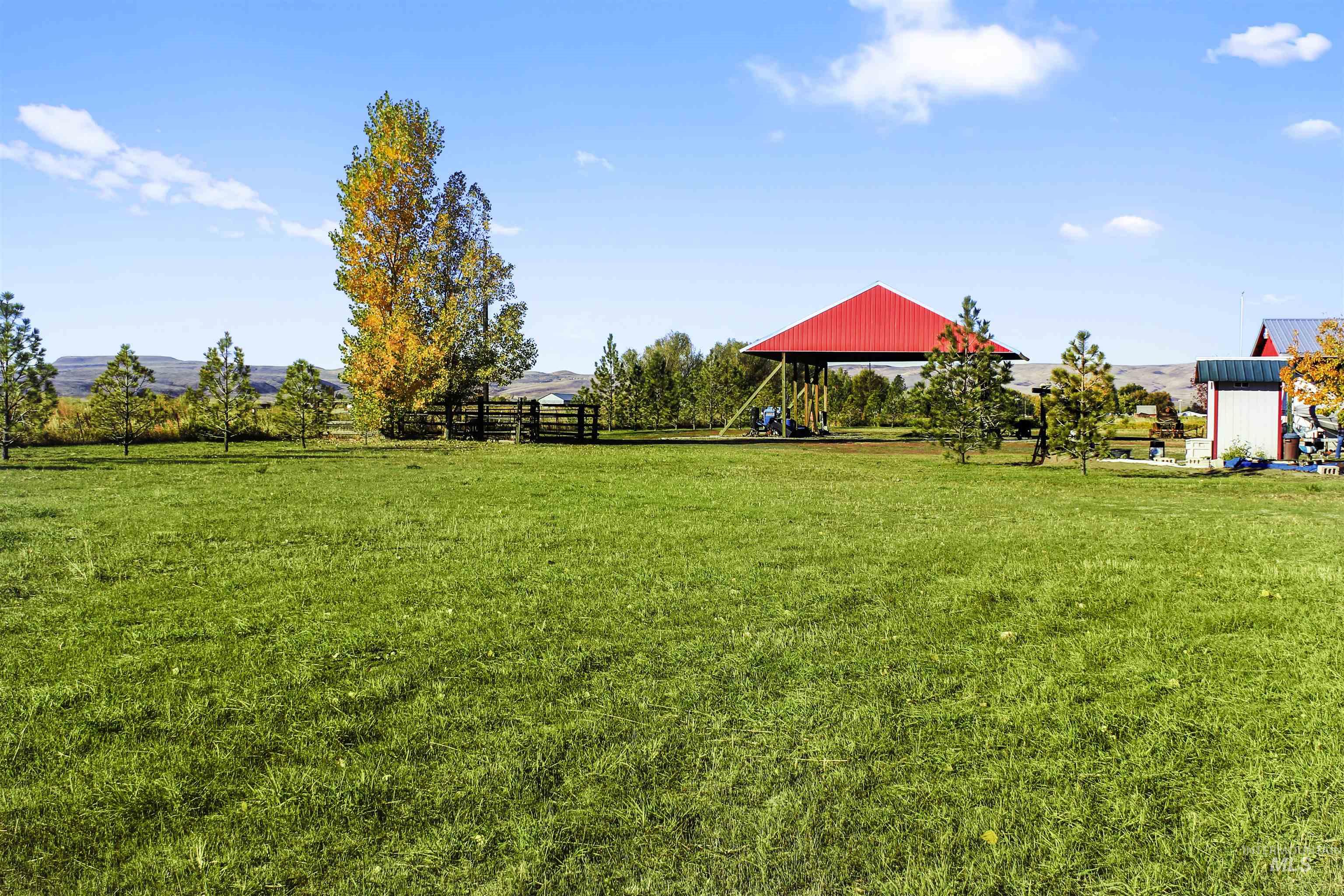 View of yard with a mountain view