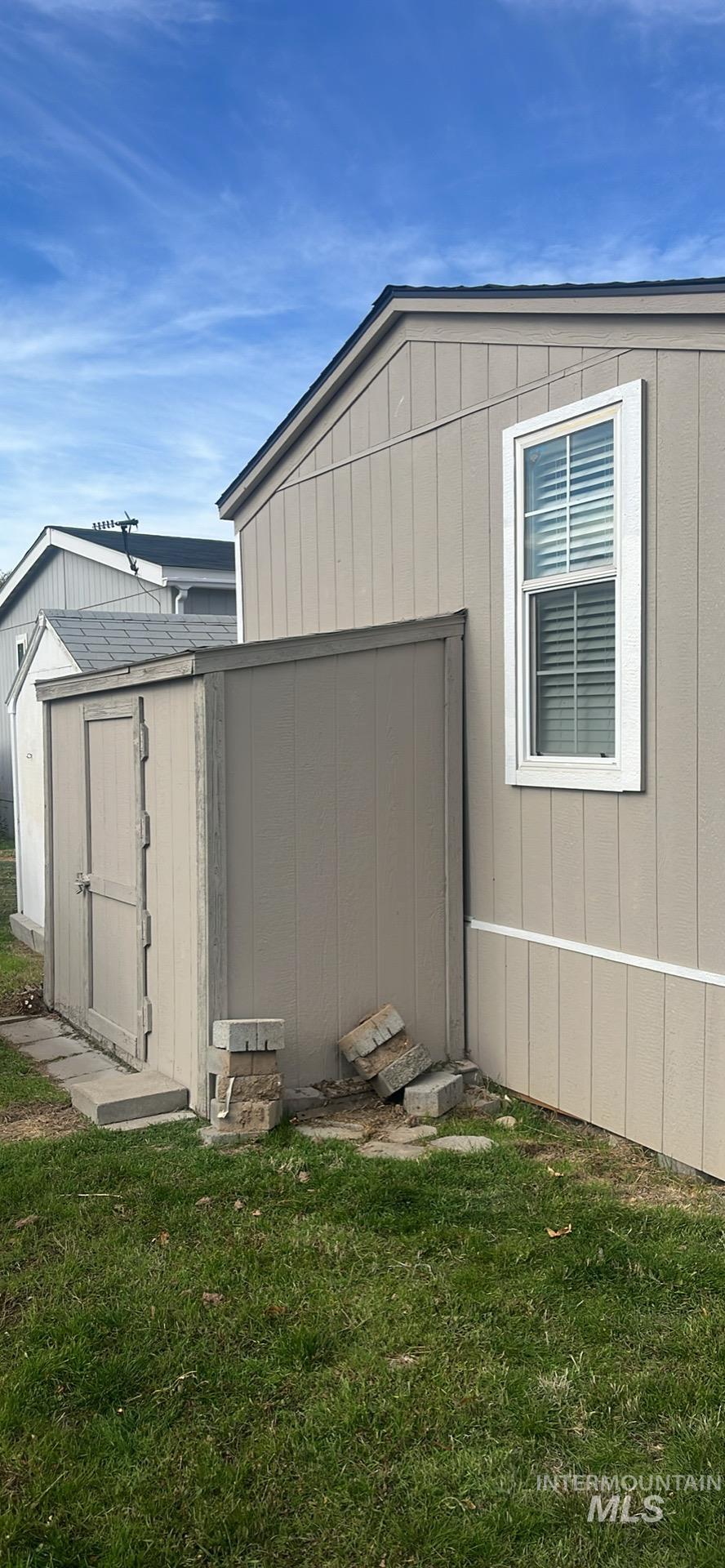 505 Greenleaf, Boise, Idaho 83713, 3 Bedrooms, 2 Bathrooms, Residential For Sale, Price $85,000,MLS 98965425