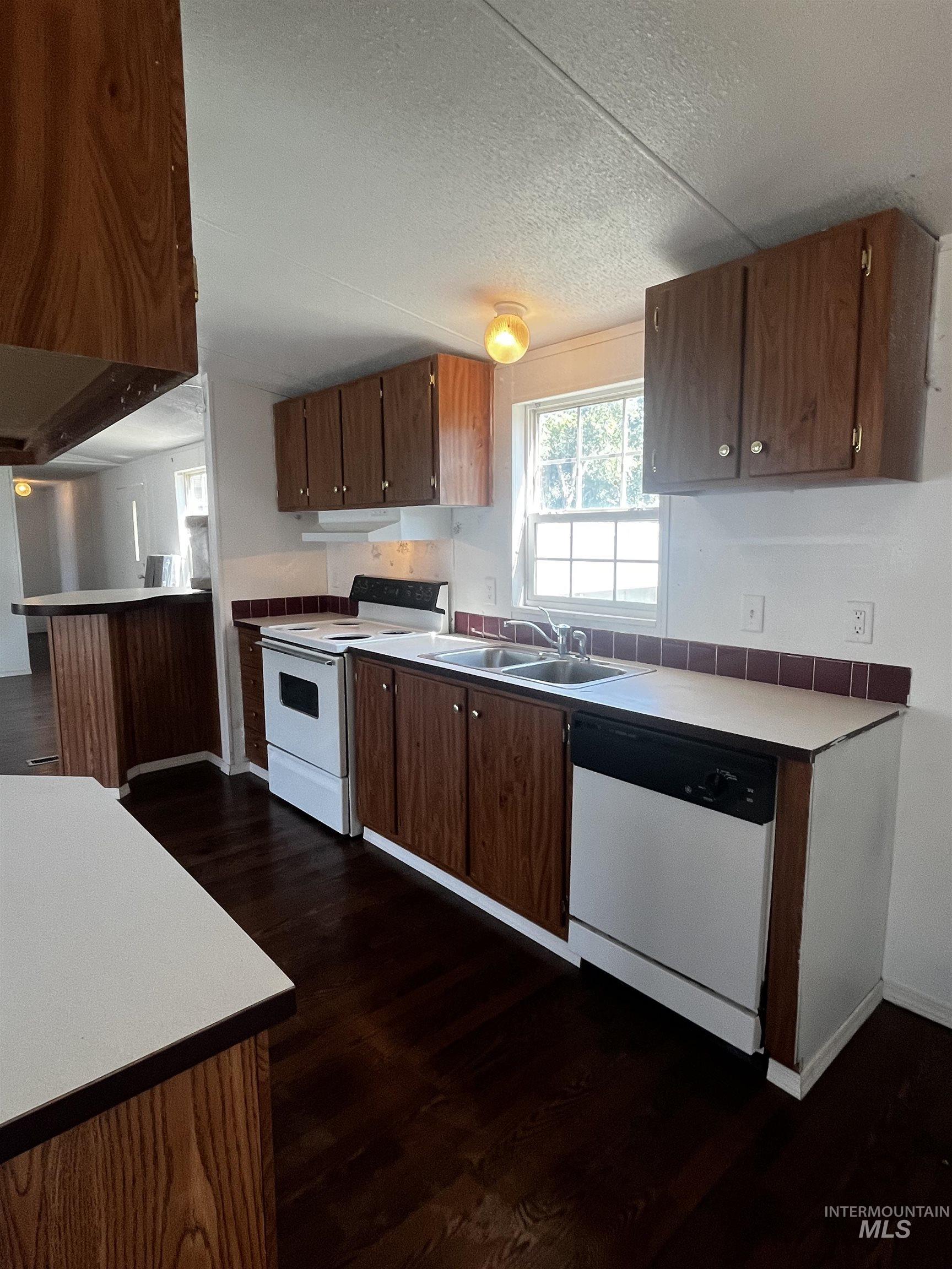 505 Greenleaf, Boise, Idaho 83713, 3 Bedrooms, 2 Bathrooms, Residential For Sale, Price $85,000, 98965425