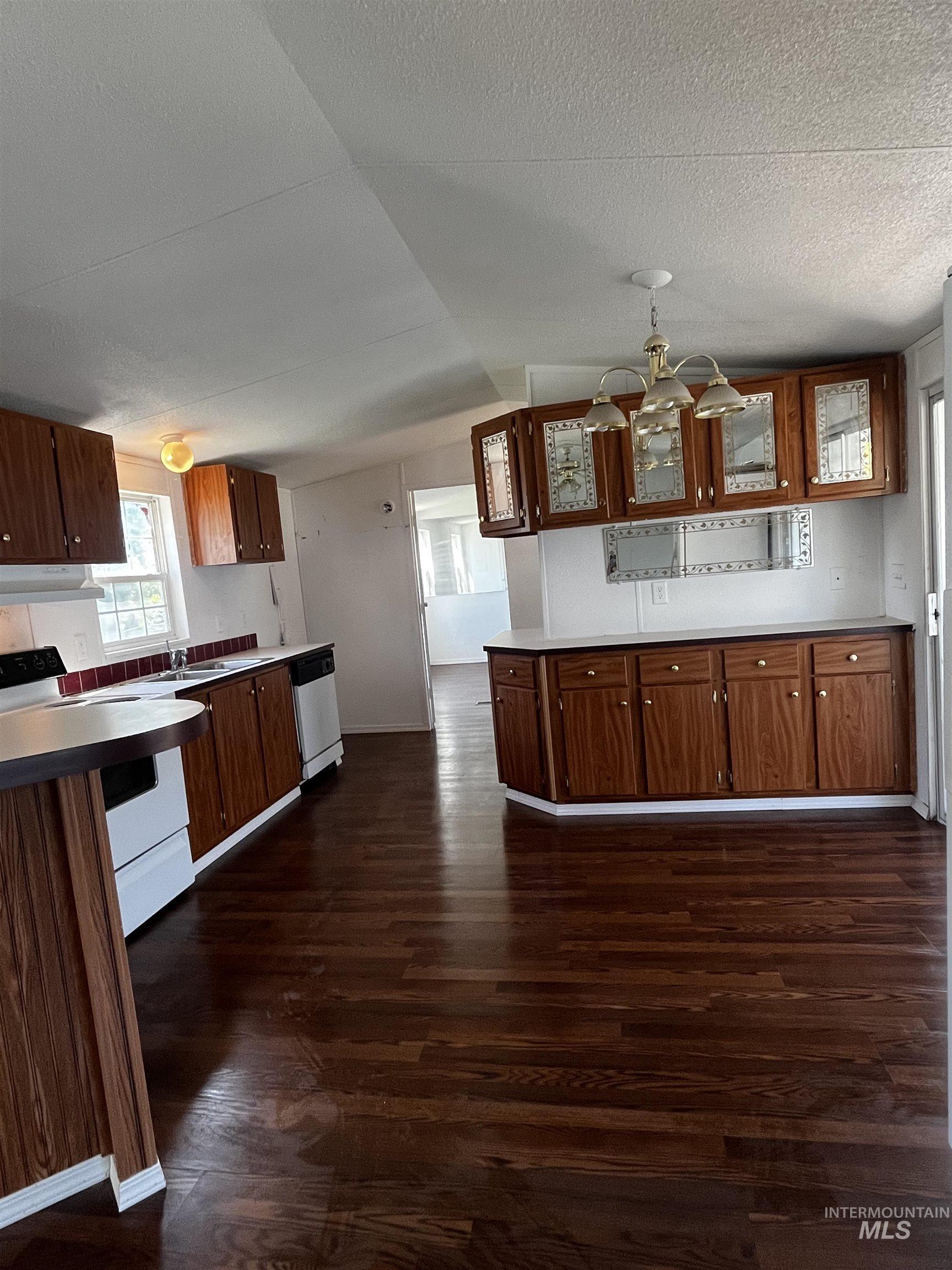 505 Greenleaf, Boise, Idaho 83713, 3 Bedrooms, 2 Bathrooms, Residential For Sale, Price $85,000, 98965425