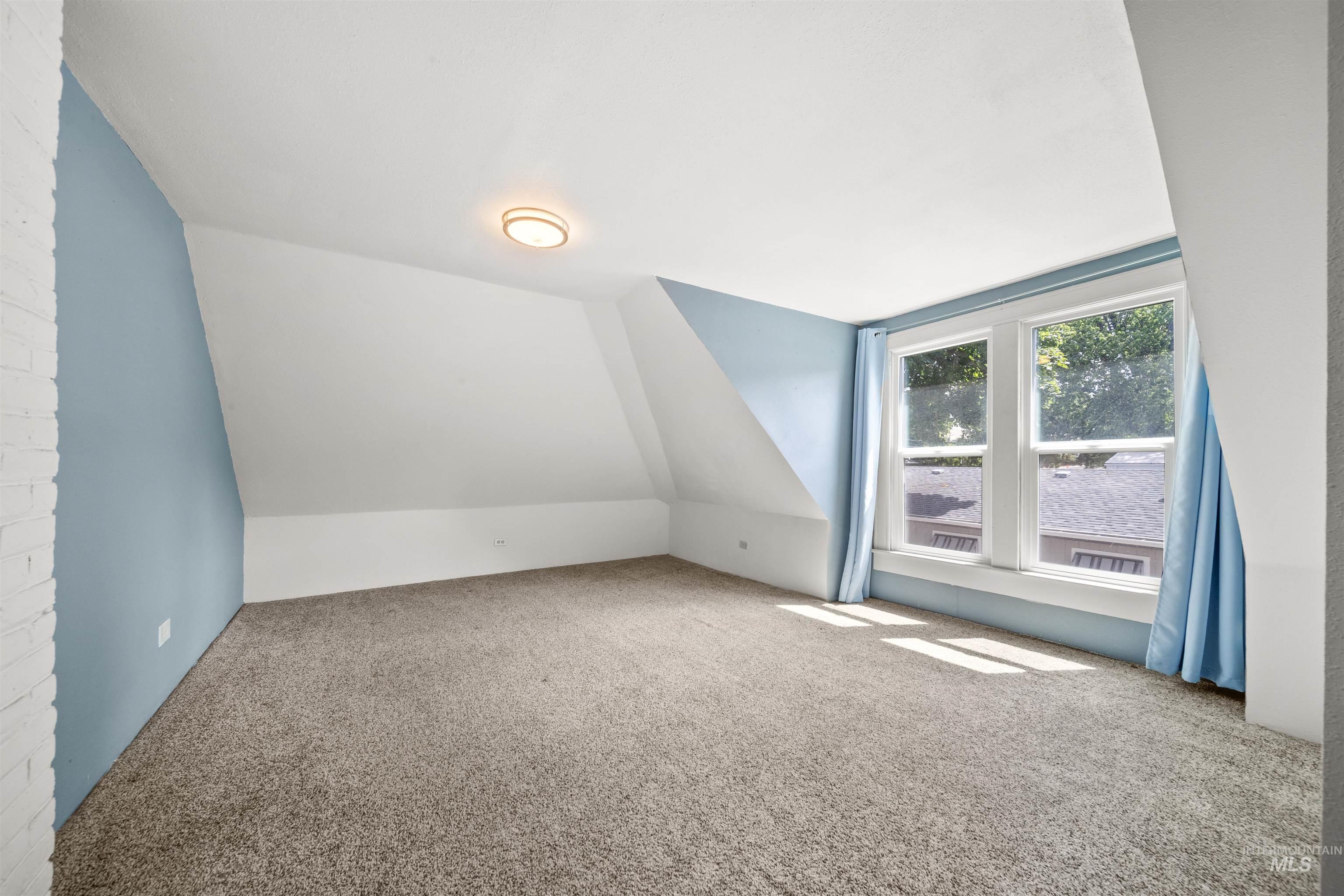 410 High Street, Pomeroy, Washington 99347, 2 Bedrooms, 1 Bathroom, Residential For Sale, Price $255,000, 98965439