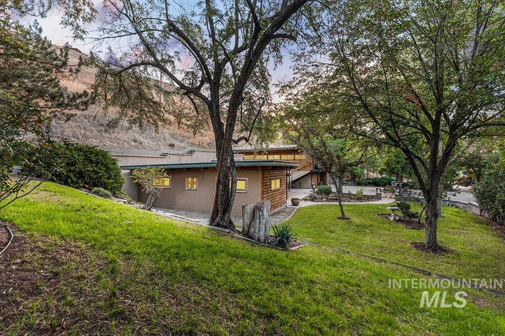 4480 N Kitsap Way, Boise, Idaho 83703, 2 Bedrooms, 1 Bathroom, Residential Income For Sale, Price $950,000, 98965464