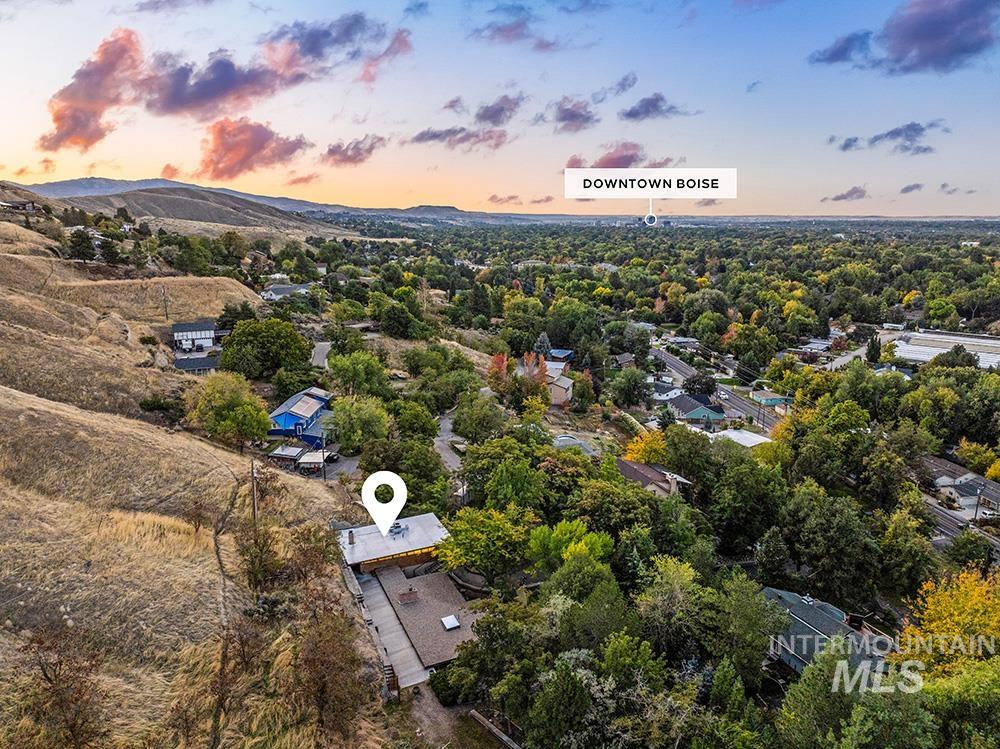4480 N Kitsap Way, Boise, Idaho 83703, 2 Bedrooms, 1 Bathroom, Residential Income For Sale, Price $950,000, 98965464