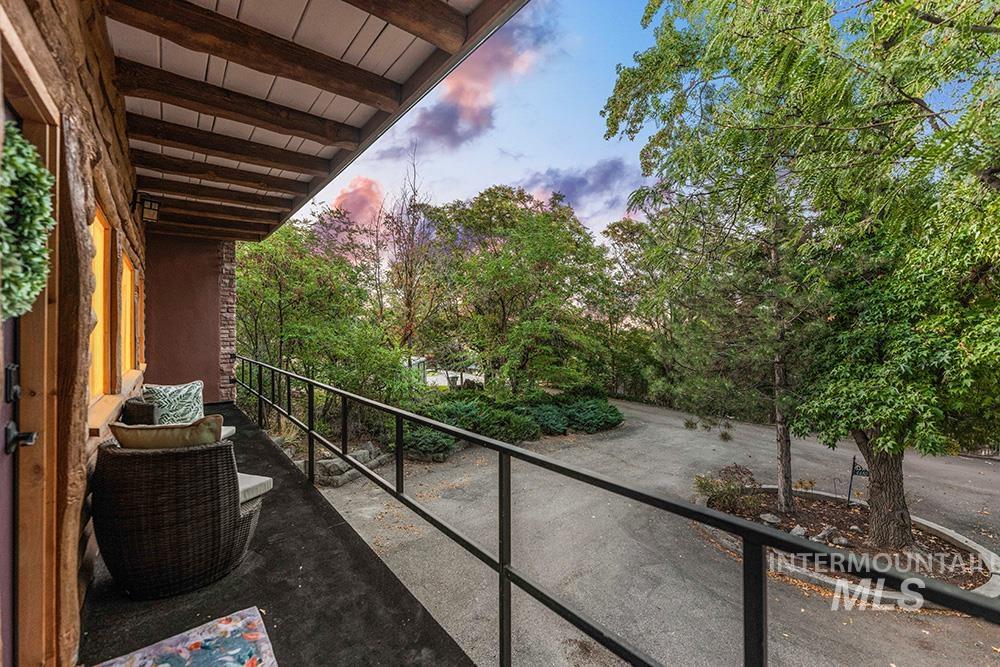 4480 N Kitsap Way, Boise, Idaho 83703, 5 Bedrooms, 4 Bathrooms, Residential For Sale, Price $950,000, 98965465