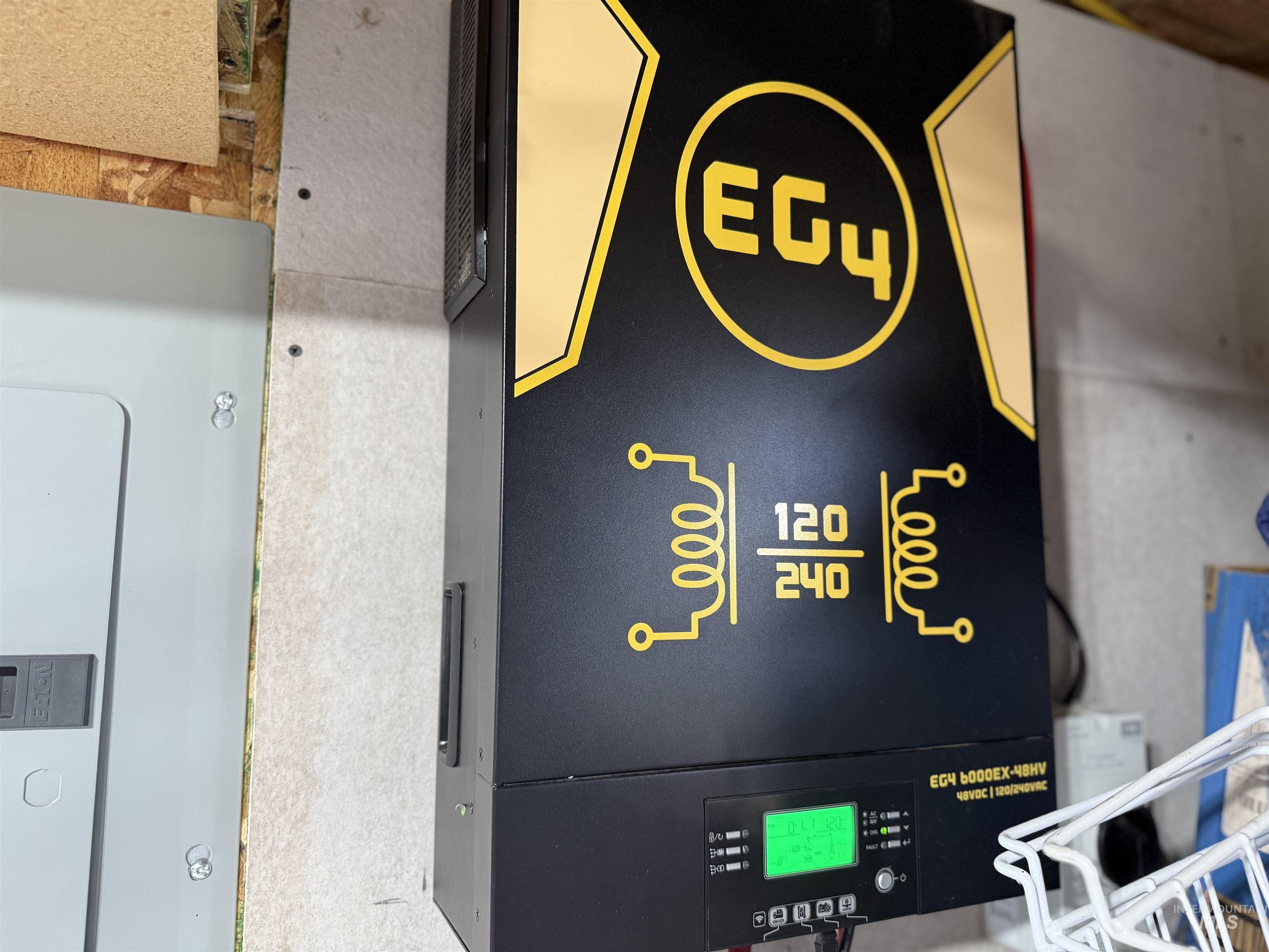 Solar panel and batteries in Utility & Workshop