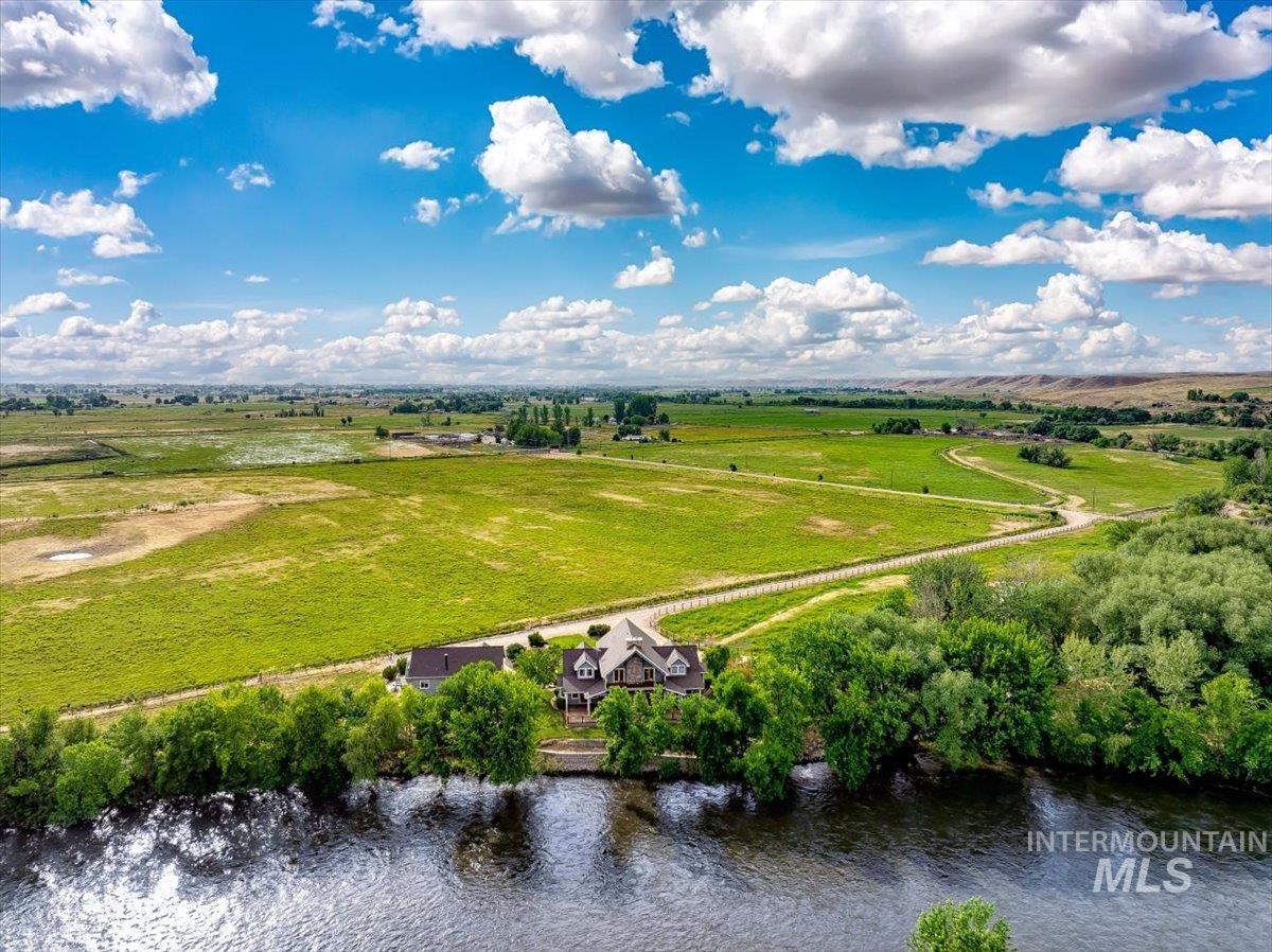 5200 Freemont Road, New Plymouth, Idaho 83655, 3 Bedrooms, 2.5 Bathrooms, Farm & Ranch For Sale, Price $4,700,000, 98965520