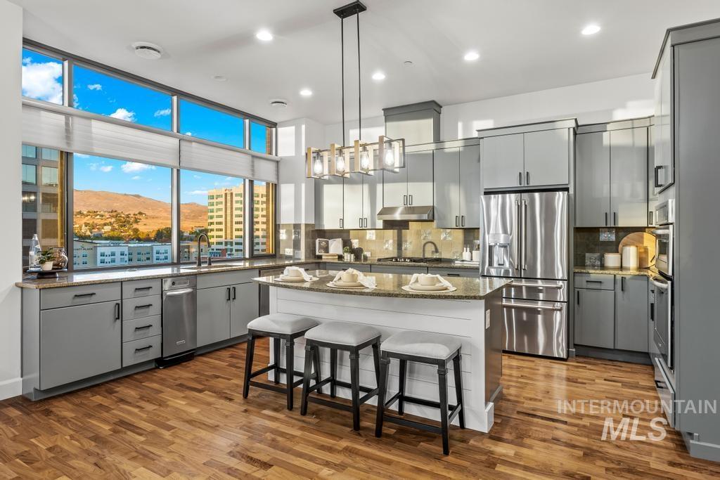 1112 W Main Street, Boise, Idaho 83702-5113, 2 Bedrooms, 2 Bathrooms, Residential For Sale, Price $1,299,900, 98965534