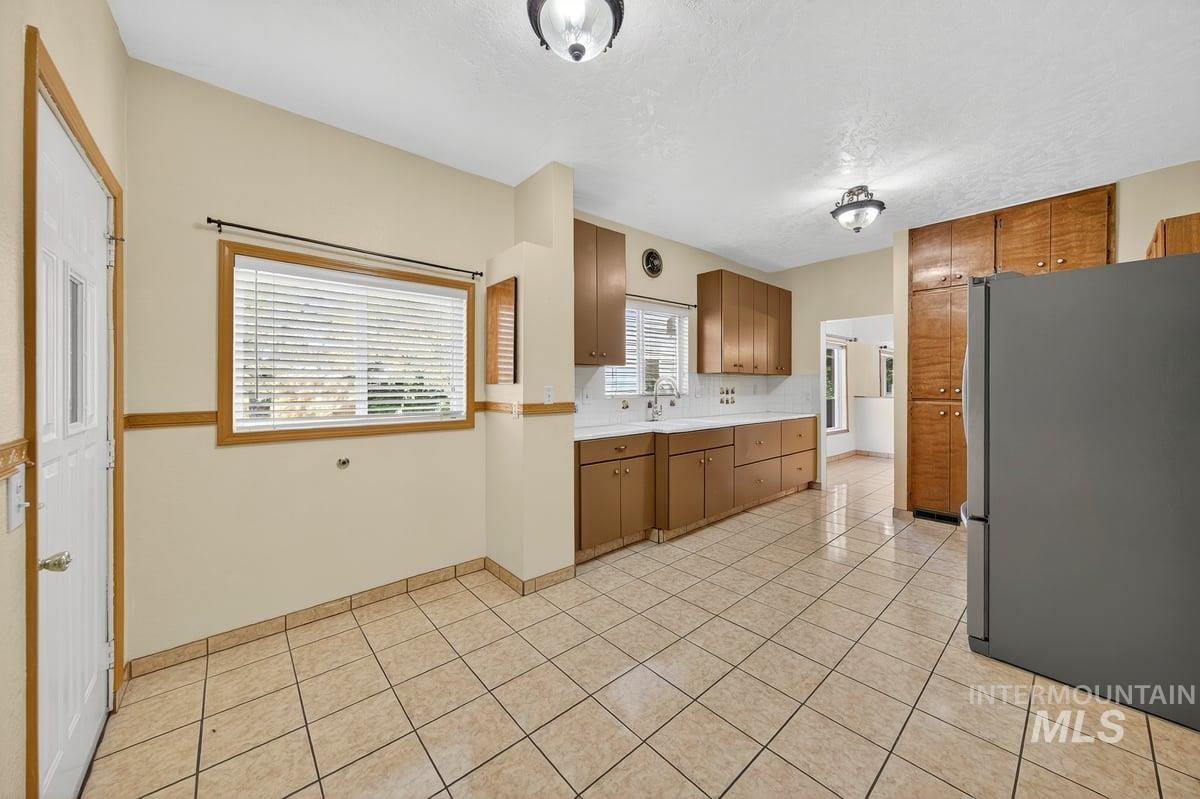 219 16th Ave. S, Nampa, Idaho 83651-0000, 4 Bedrooms, 2 Bathrooms, Residential For Sale, Price $349,500, 98965559