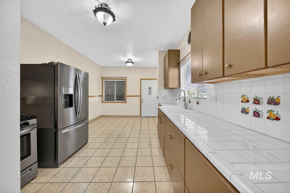 219 16th Ave. S, Nampa, Idaho 83651-0000, 4 Bedrooms, 2 Bathrooms, Residential For Sale, Price $349,500, 98965559