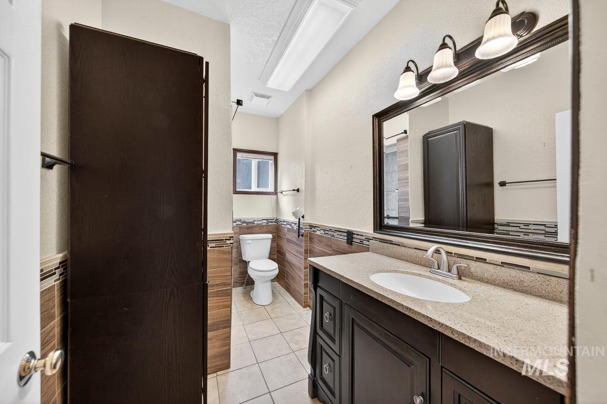 219 16th Ave. S, Nampa, Idaho 83651-0000, 4 Bedrooms, 2 Bathrooms, Residential For Sale, Price $349,500, 98965559