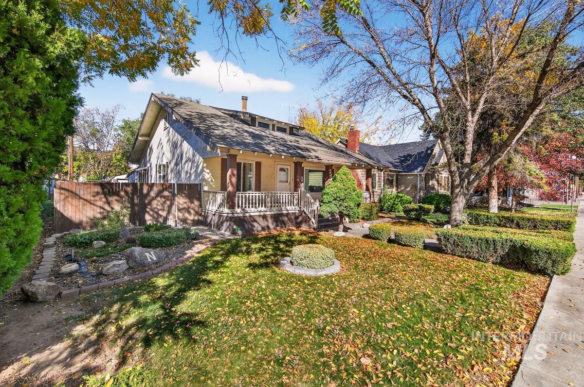 219 16th Ave. S, Nampa, Idaho 83651-0000, 4 Bedrooms, 2 Bathrooms, Residential For Sale, Price $349,500, 98965559