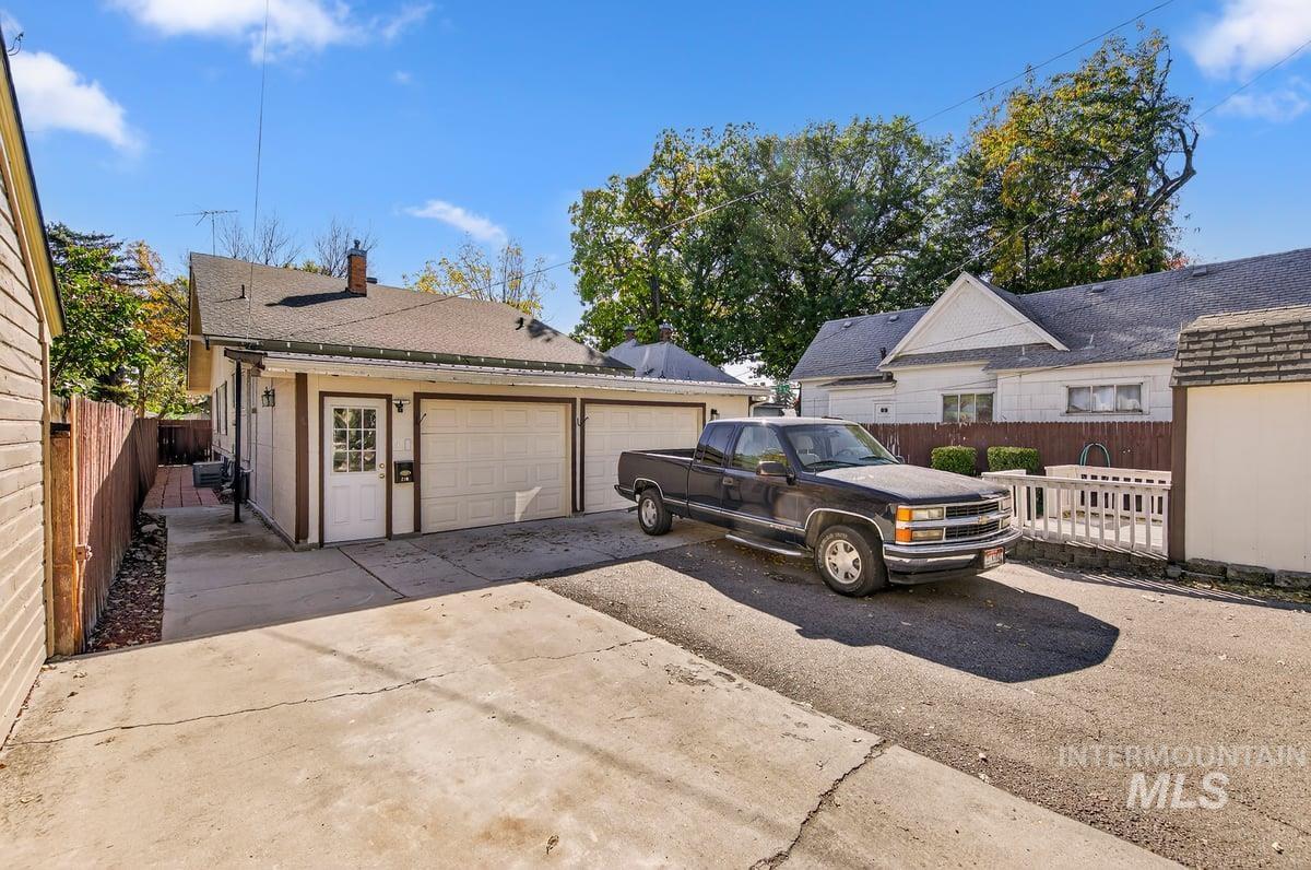 219 16th Ave. S, Nampa, Idaho 83651-0000, 4 Bedrooms, 2 Bathrooms, Residential For Sale, Price $349,500, 98965559