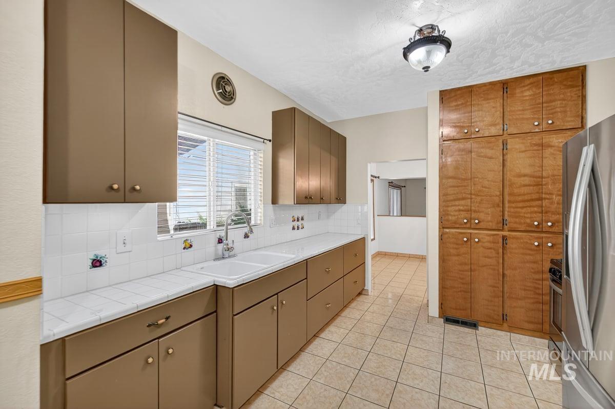 219 16th Ave. S, Nampa, Idaho 83651-0000, 4 Bedrooms, 2 Bathrooms, Residential For Sale, Price $349,500, 98965559