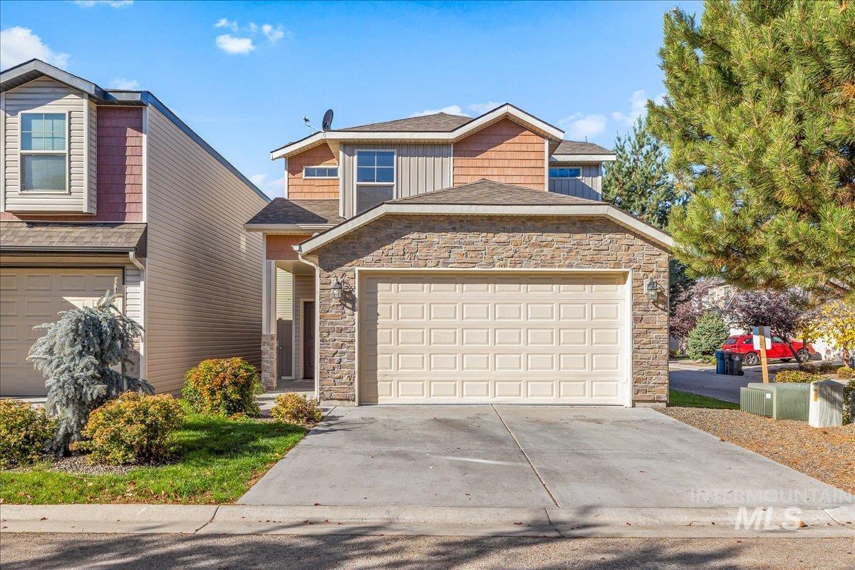 531 S Pine Island Ln, Boise, Idaho 83709, 3 Bedrooms, 2.5 Bathrooms, Residential For Sale, Price $399,900, 98965564