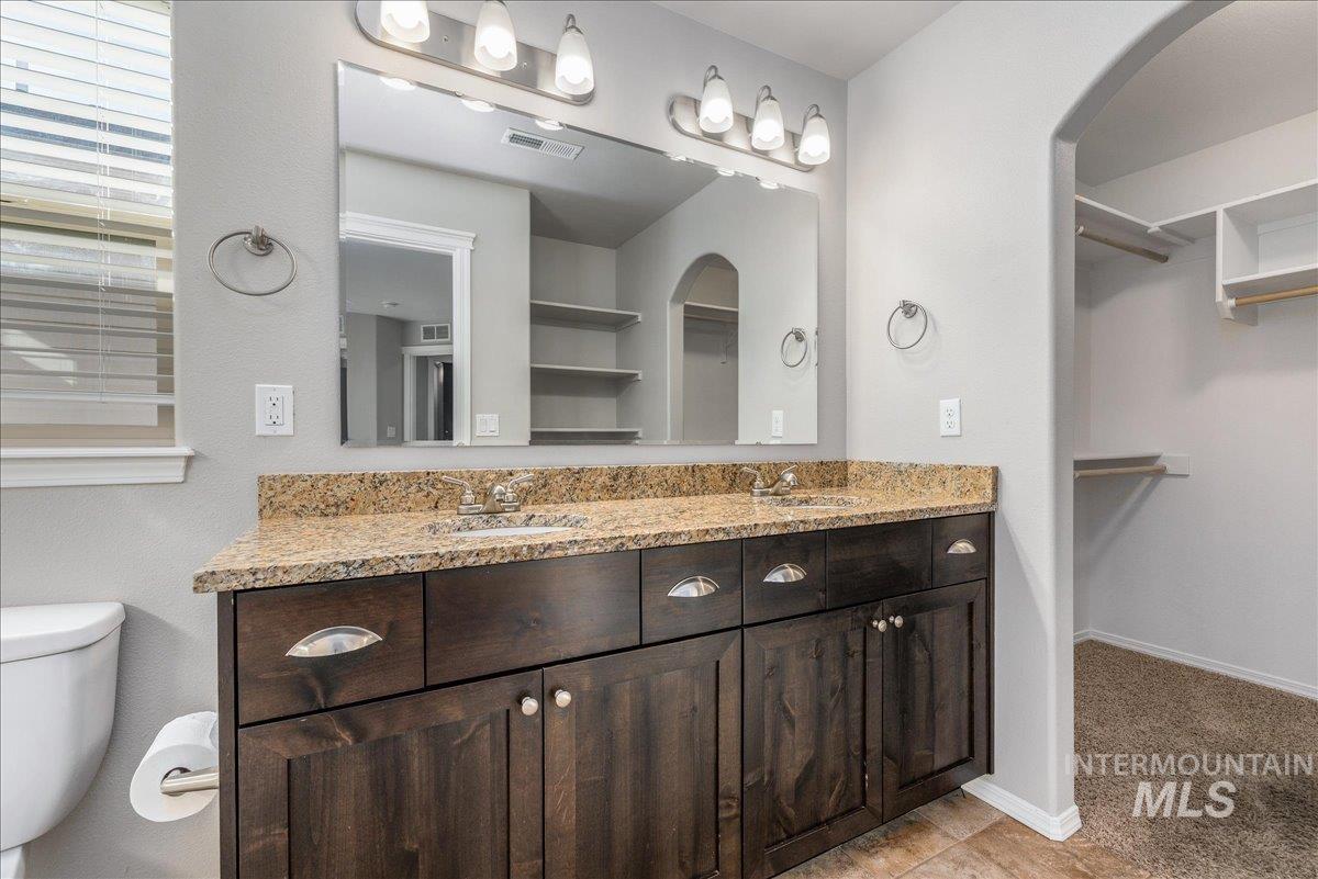 531 S Pine Island Ln, Boise, Idaho 83709, 3 Bedrooms, 2.5 Bathrooms, Residential For Sale, Price $399,900, 98965564