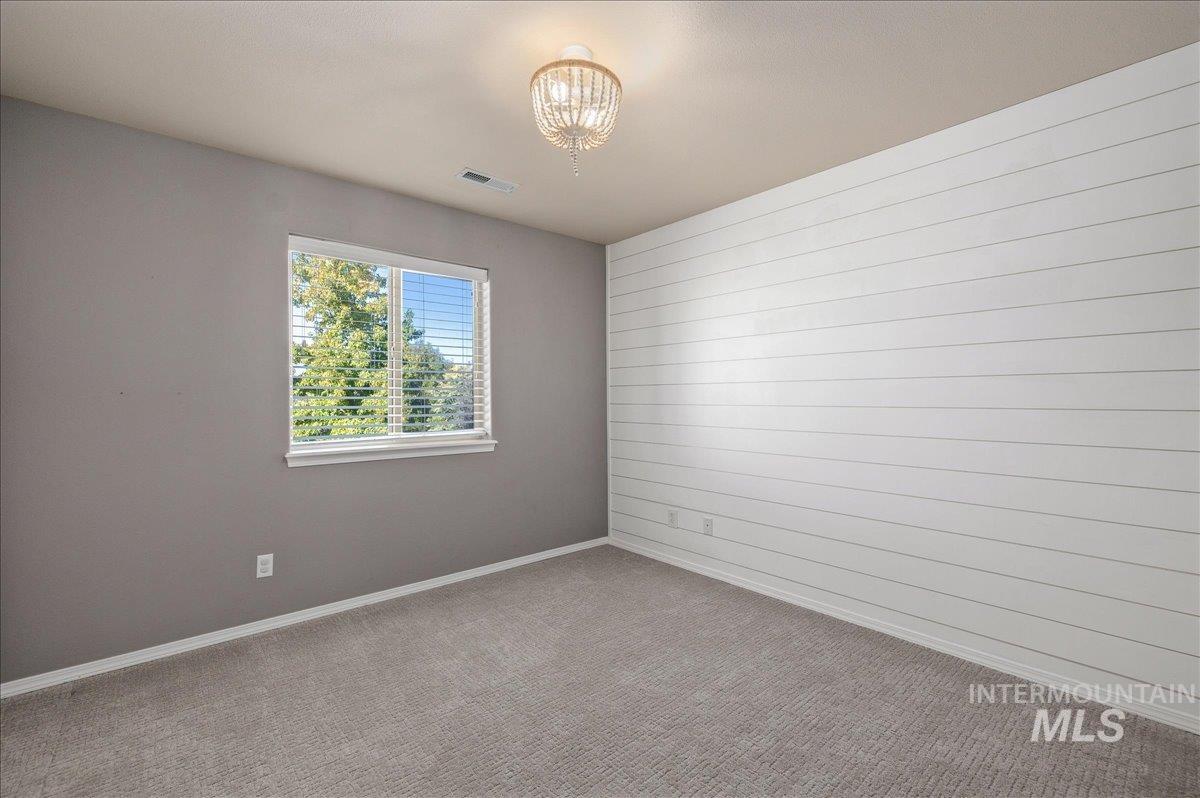 531 S Pine Island Ln, Boise, Idaho 83709, 3 Bedrooms, 2.5 Bathrooms, Residential For Sale, Price $399,900, 98965564