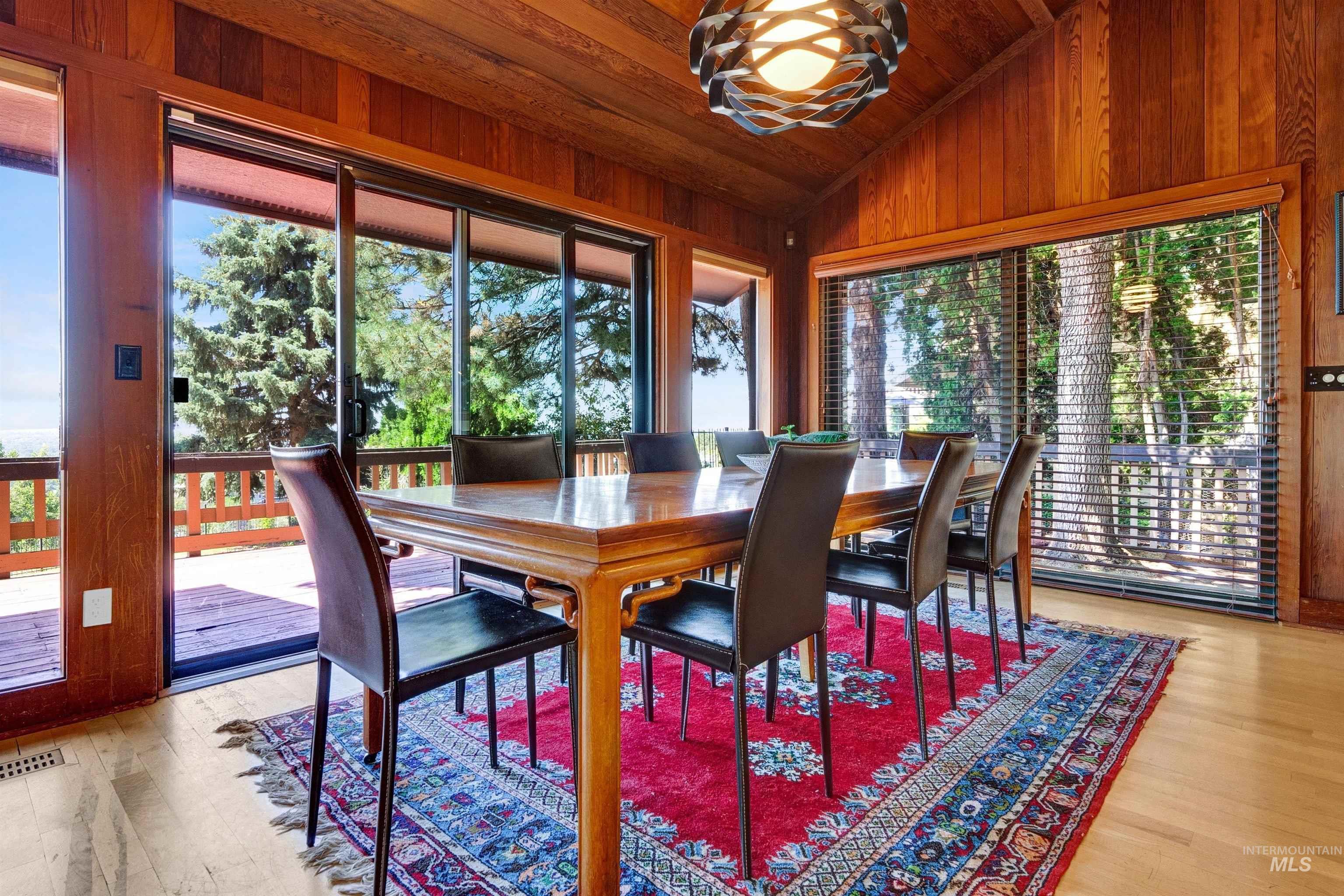 1955 E Table Rock Road, Boise, Idaho 83712-6662, 6 Bedrooms, 4 Bathrooms, Residential For Sale, Price $1,900,000, 98965566