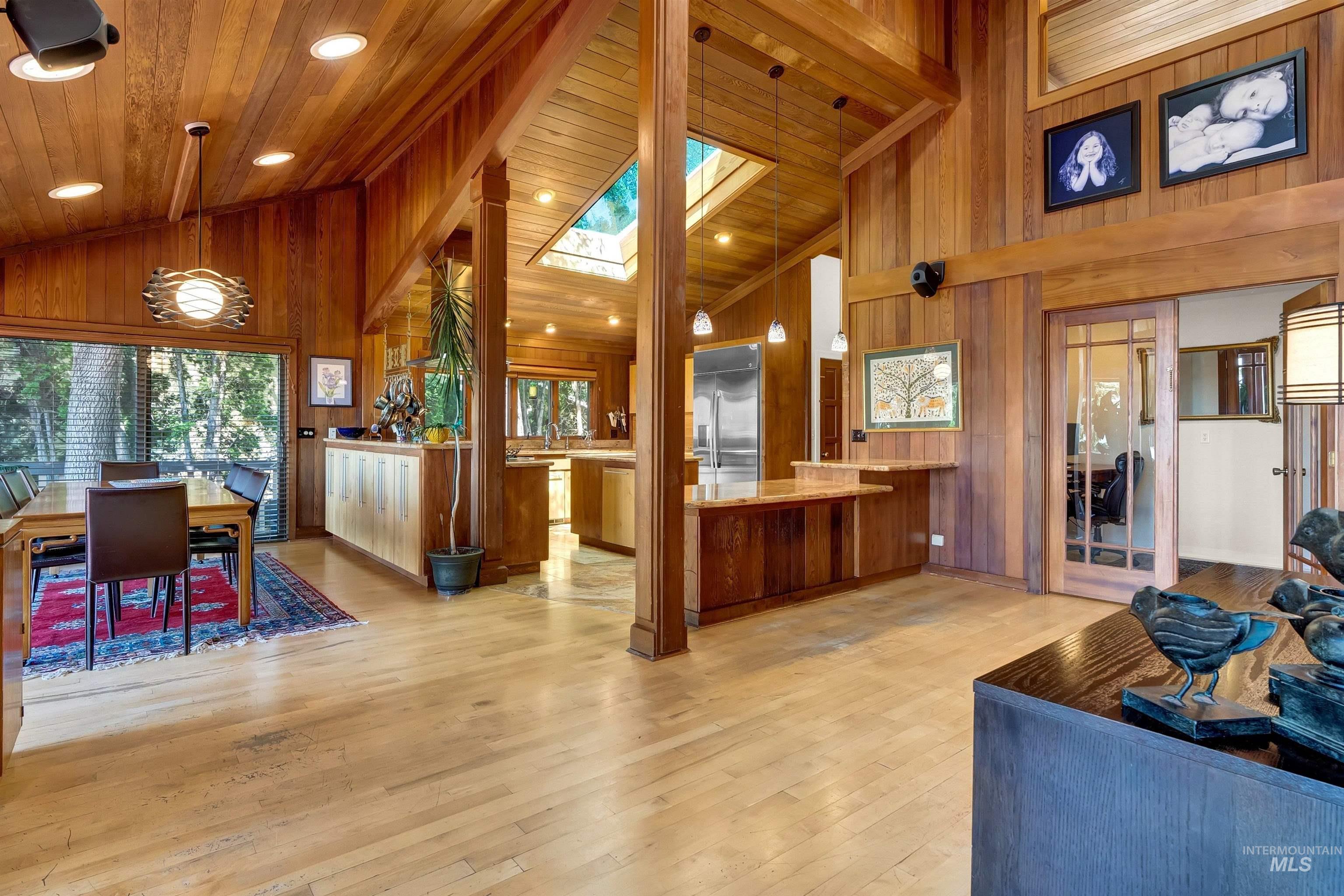 1955 E Table Rock Road, Boise, Idaho 83712-6662, 6 Bedrooms, 4 Bathrooms, Residential For Sale, Price $1,900,000, 98965566