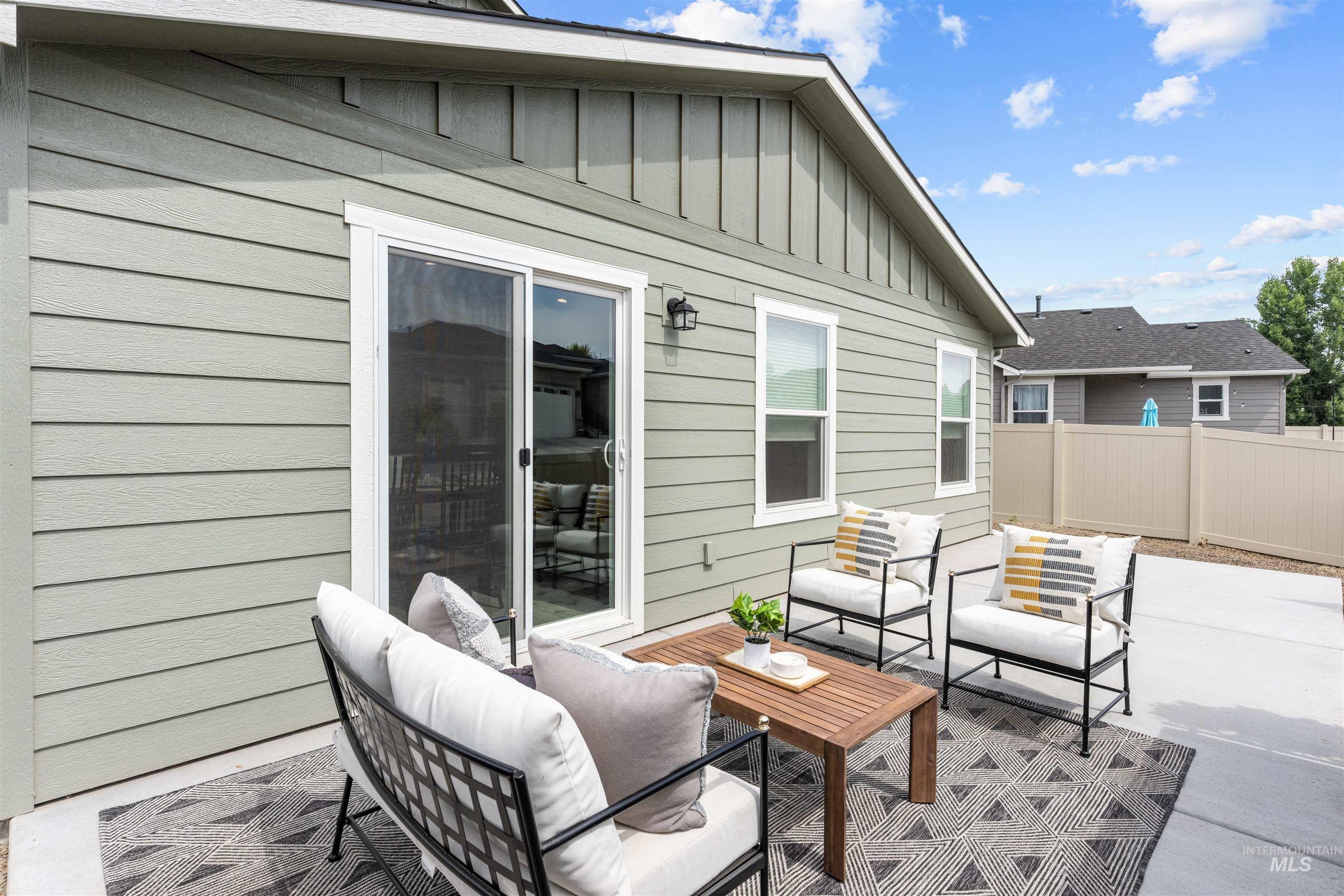 View of patio featuring outdoor lounge area