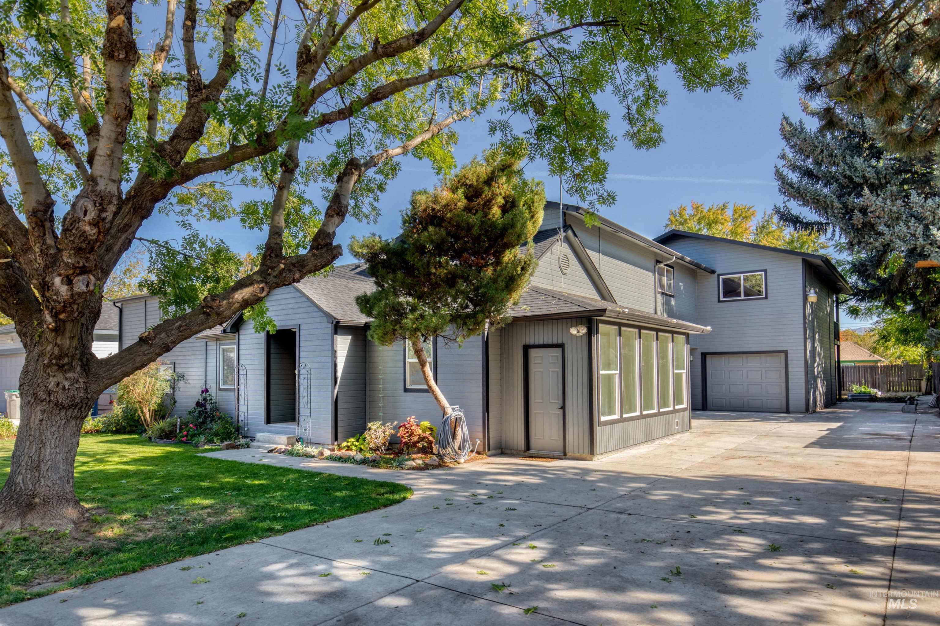 520 S Scott Street, Boise, Idaho 83705-1817, 4 Bedrooms, 3.5 Bathrooms, Residential For Sale, Price $749,000, 98965593