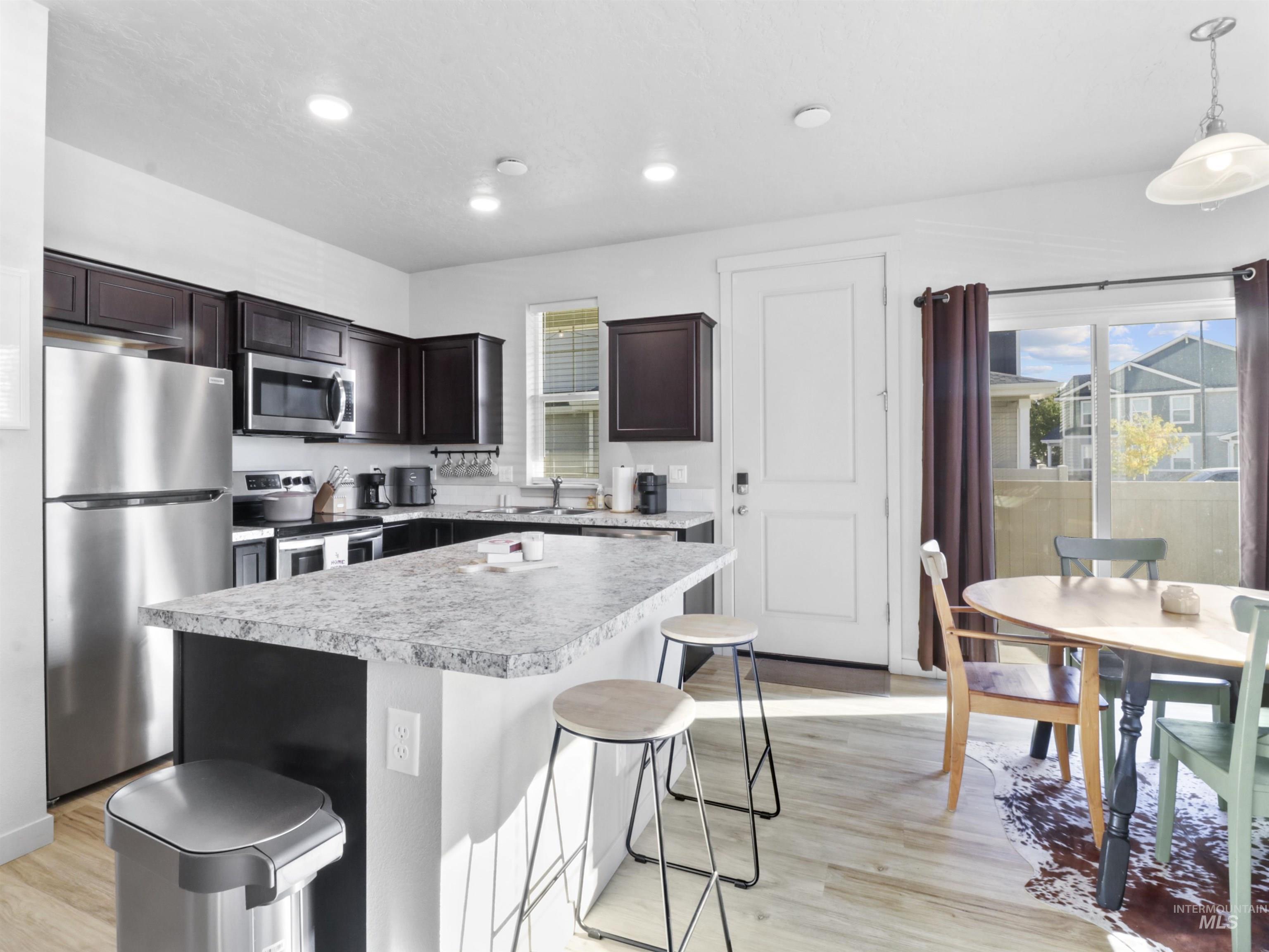 2314 E Spice Loop, Nampa, Idaho 83687, 3 Bedrooms, 3 Bathrooms, Residential For Sale, Price $327,500, 98965595