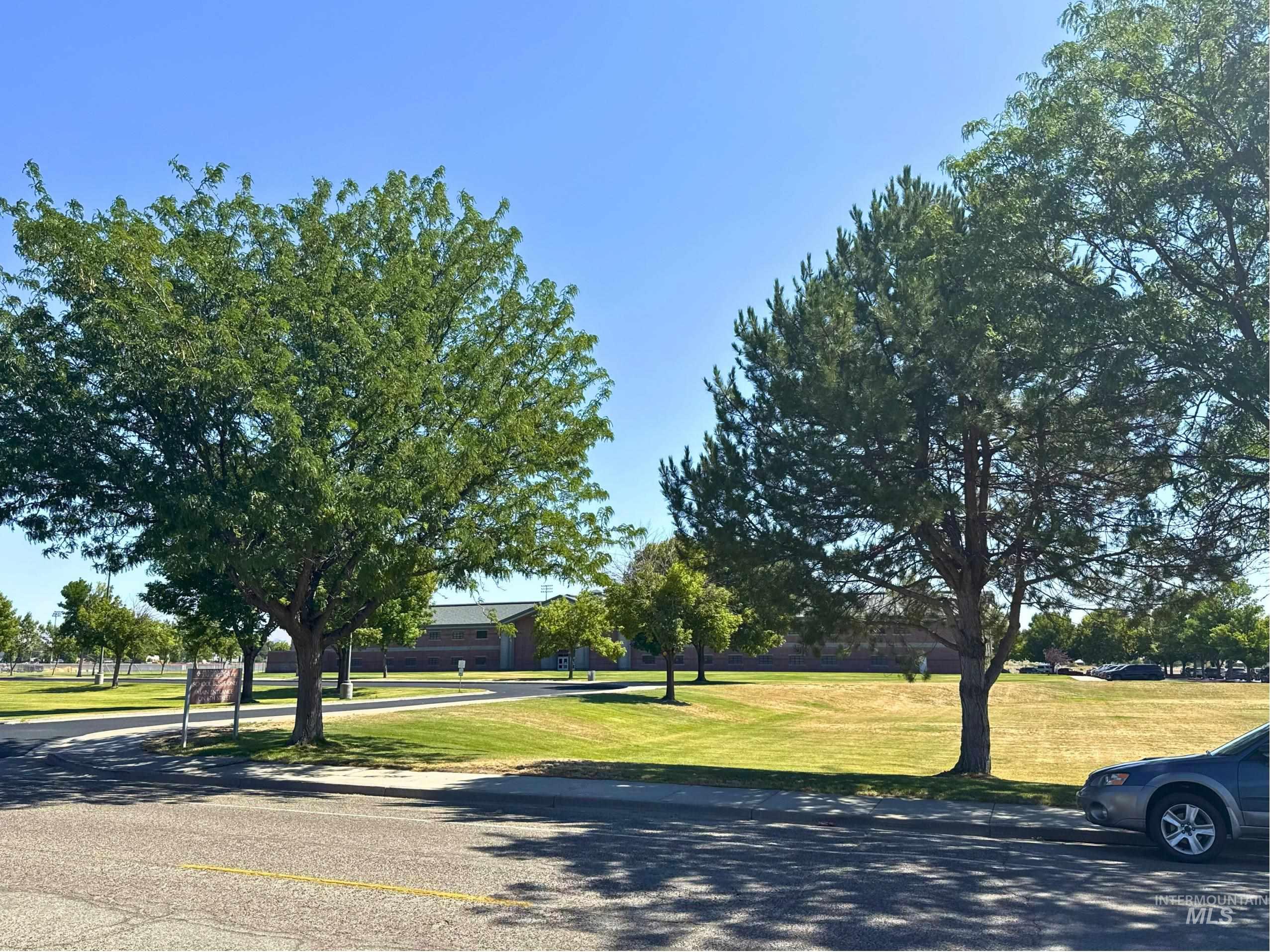 Surrounding community with a yard