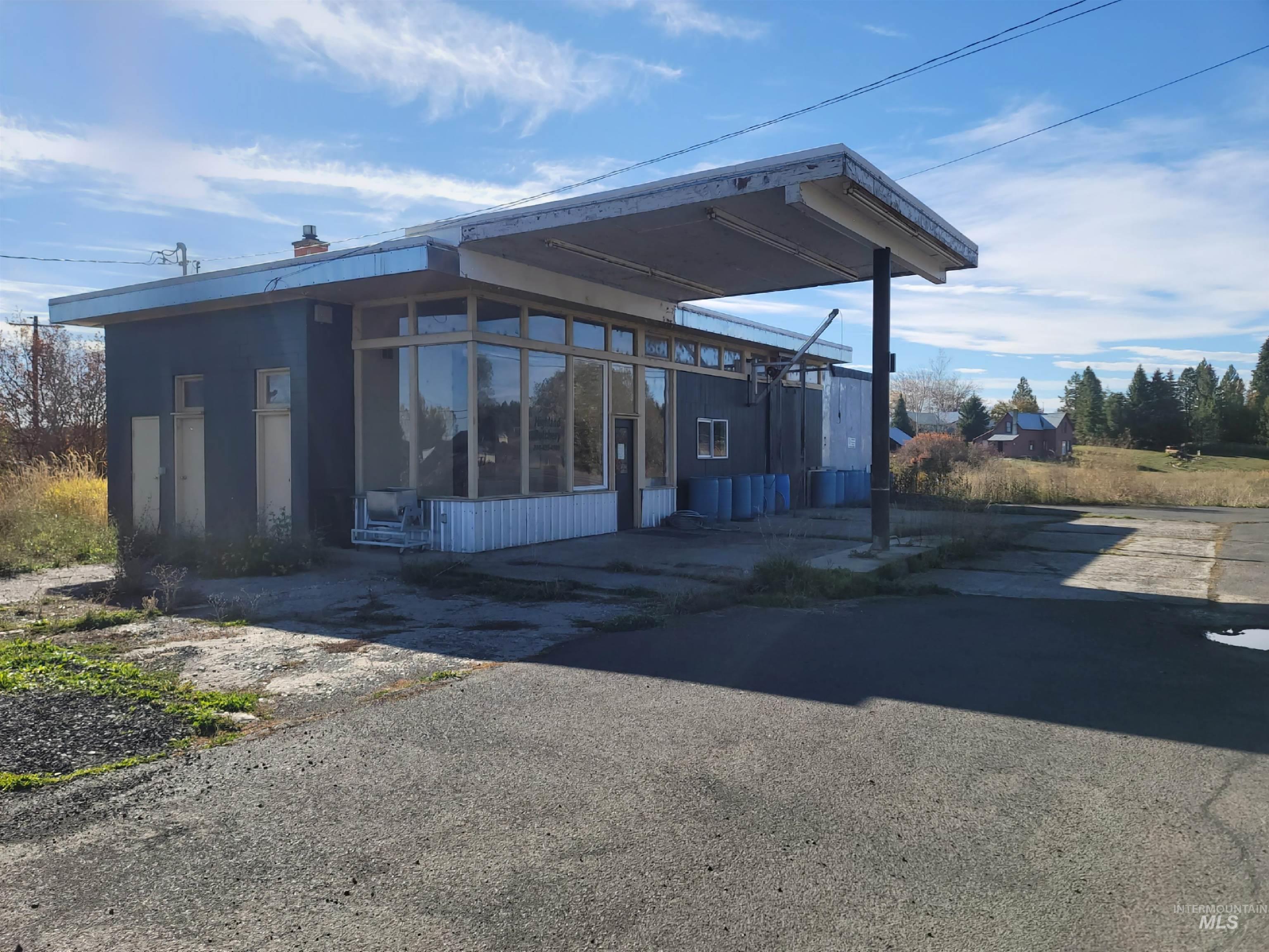 208 W Pierce Avenue, Weippe, Idaho 83553, Business/Commercial For Sale, Price $300,000,MLS 98965603