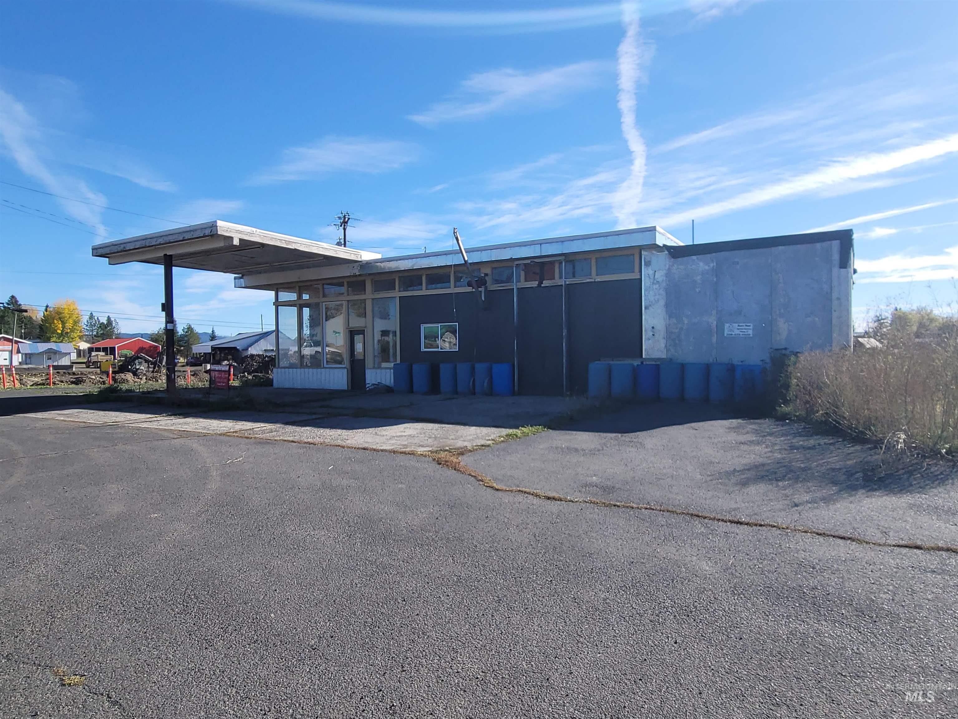 208 W Pierce Avenue, Weippe, Idaho 83553, Business/Commercial For Sale, Price $300,000,MLS 98965603