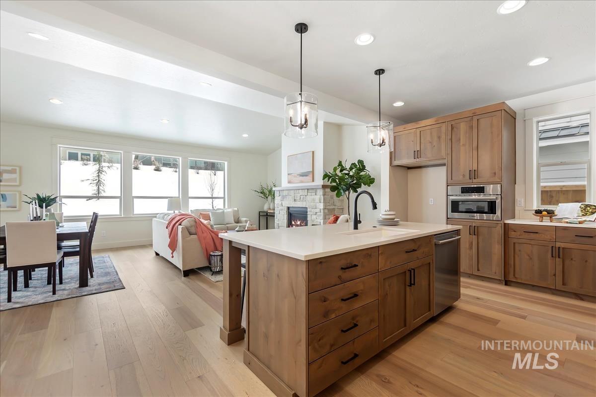 10880 W Cruden Bay Ln., Kuna, Idaho 83634, 3 Bedrooms, 2.5 Bathrooms, Residential For Sale, Price $689,900, 98965611